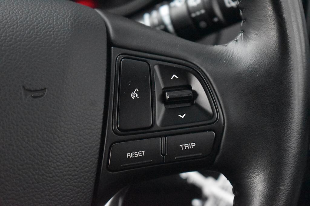 Kia Rio view 55