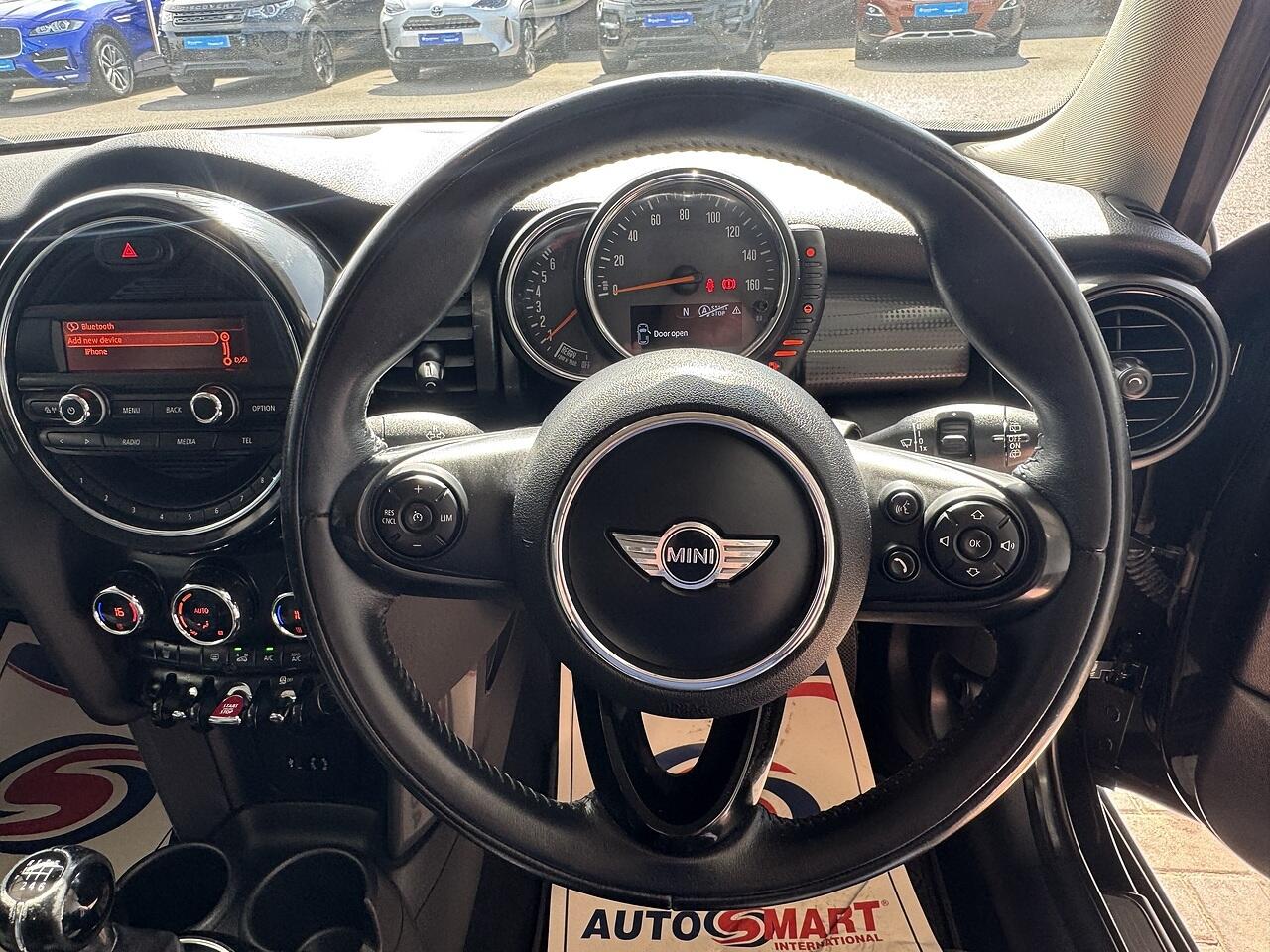 Mini Cooper view 22