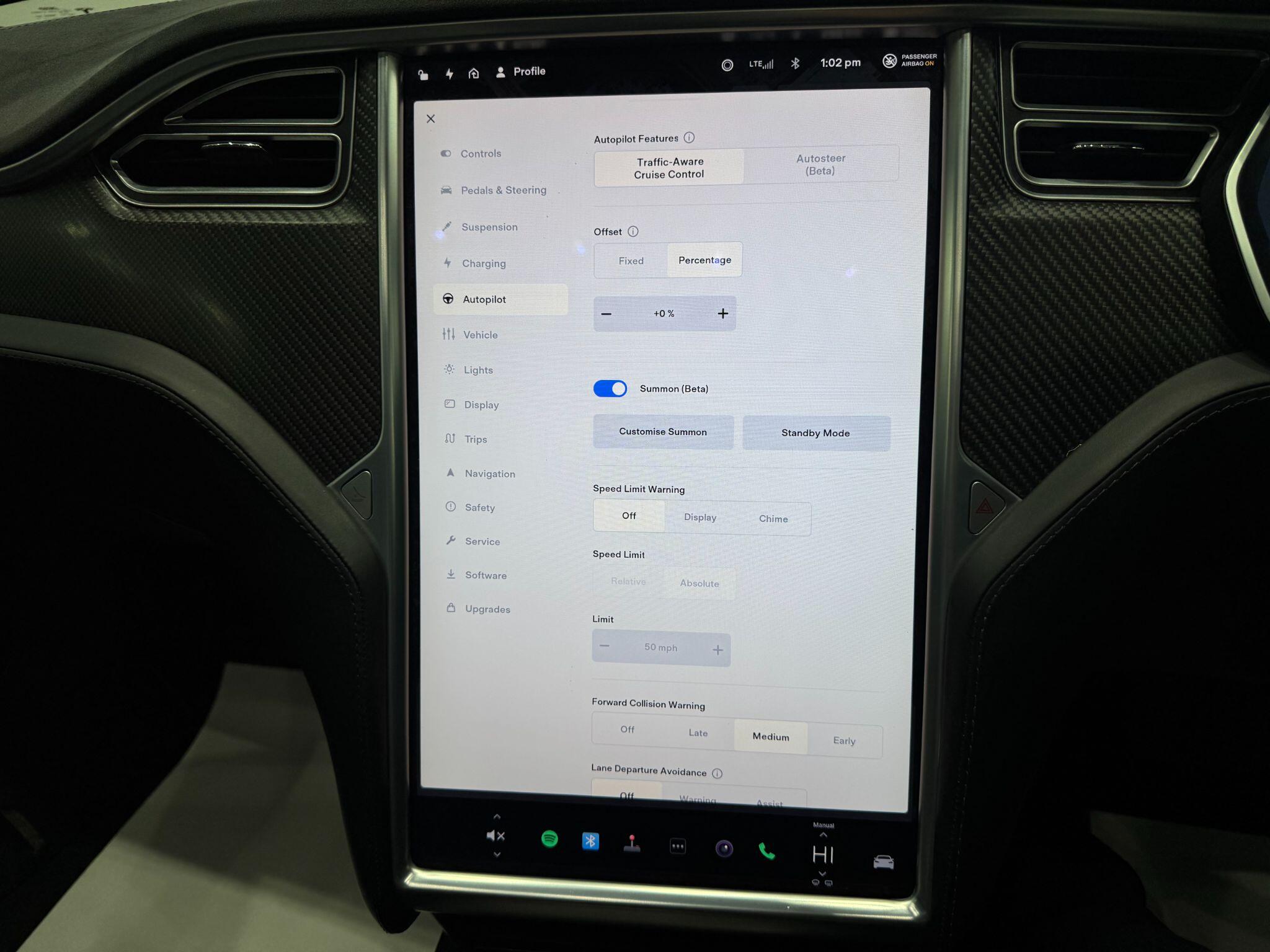 Tesla Model S view 38