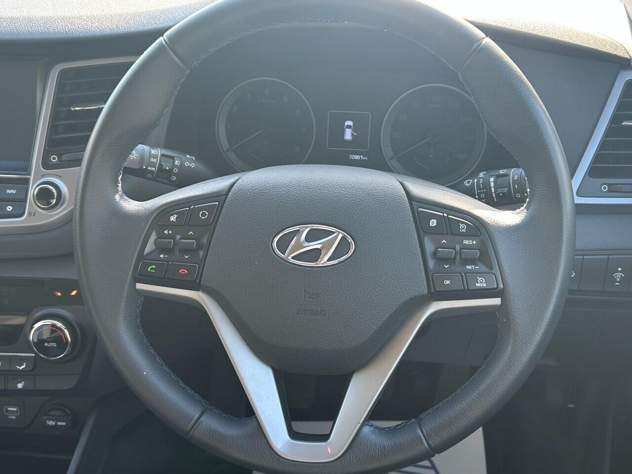 Hyundai Tucson view 25