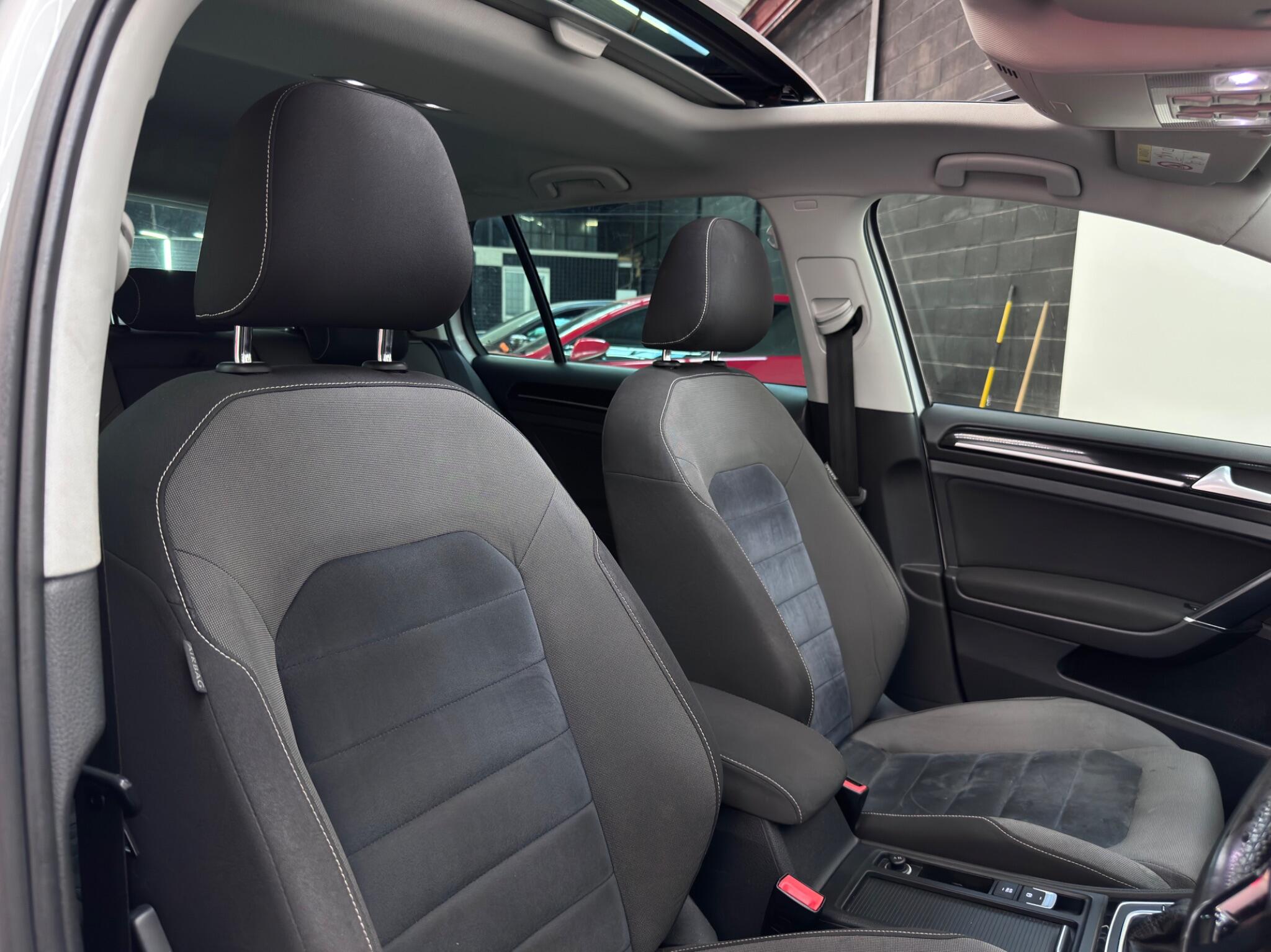 Volkswagen Golf view 15