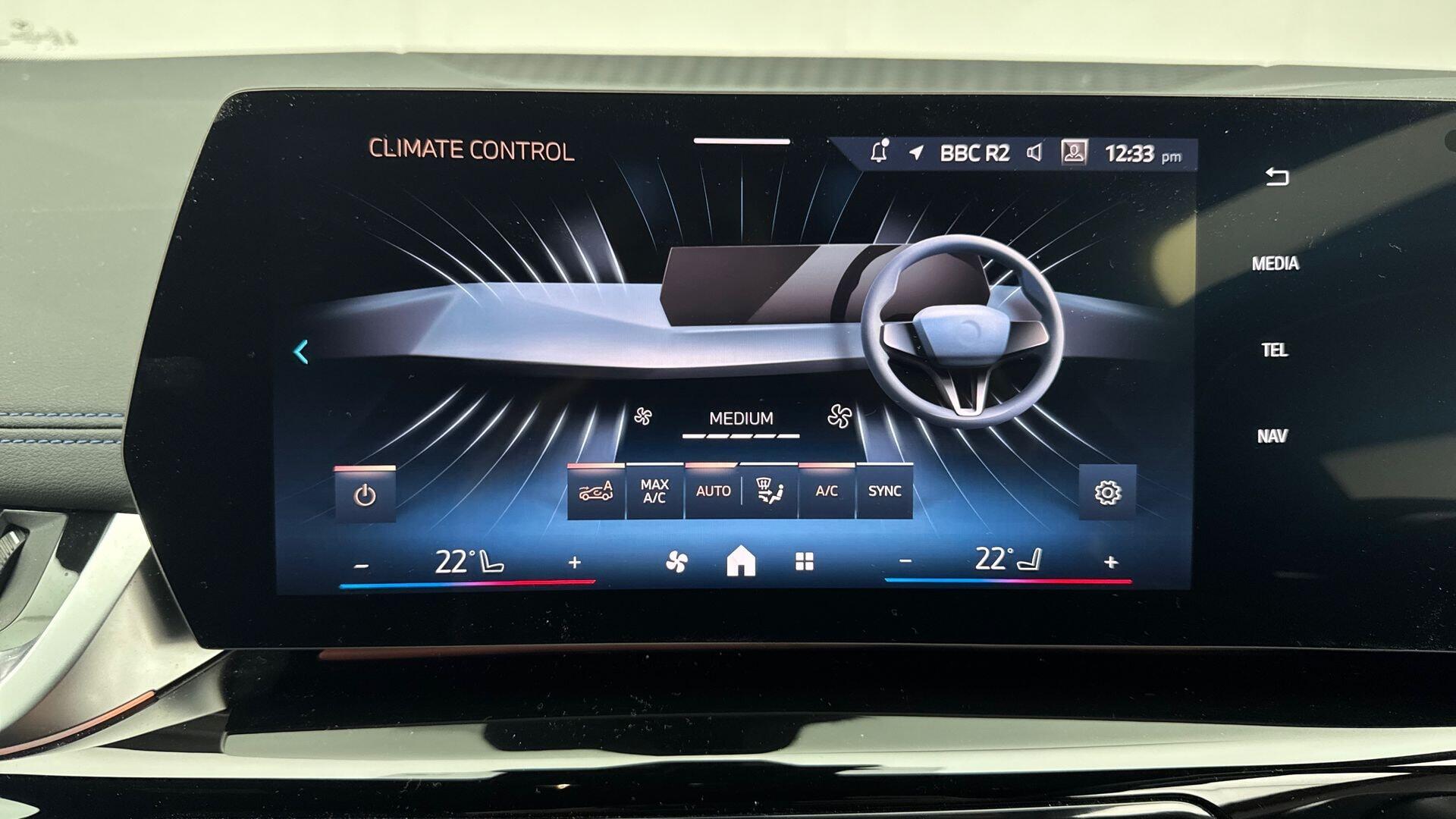 BMW 2 Series view 21