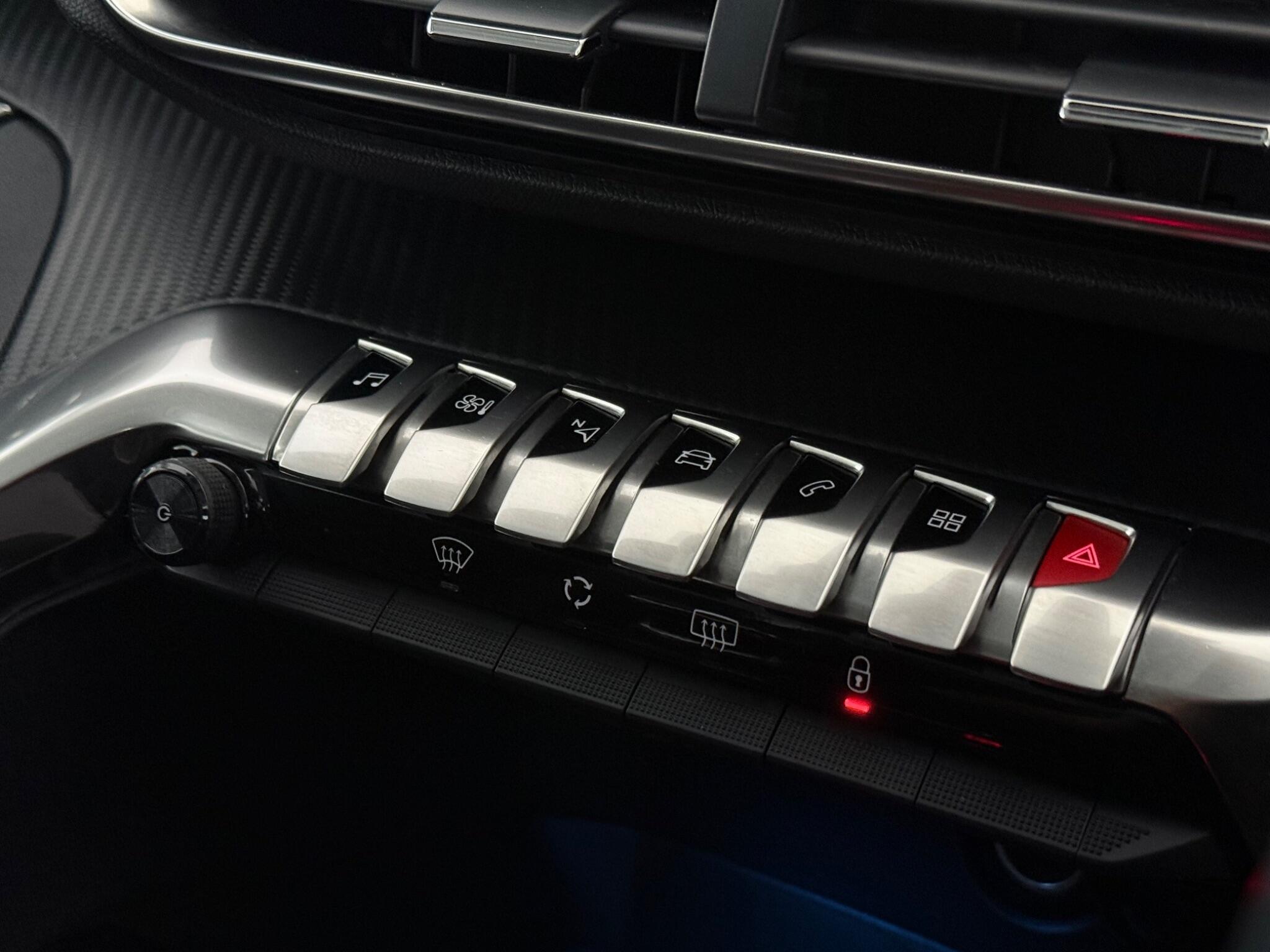Peugeot 5008 view 19