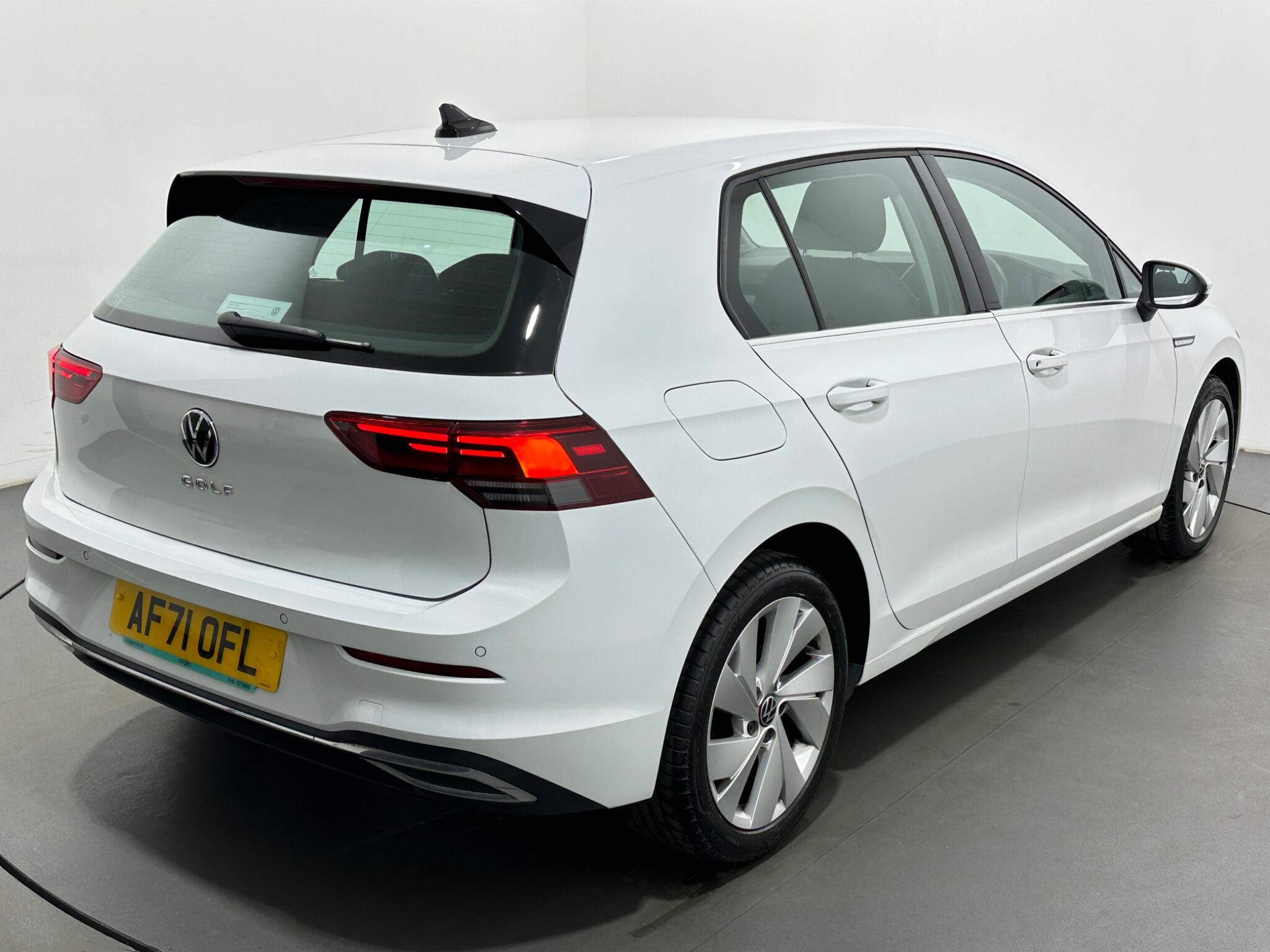 Volkswagen Golf view 50