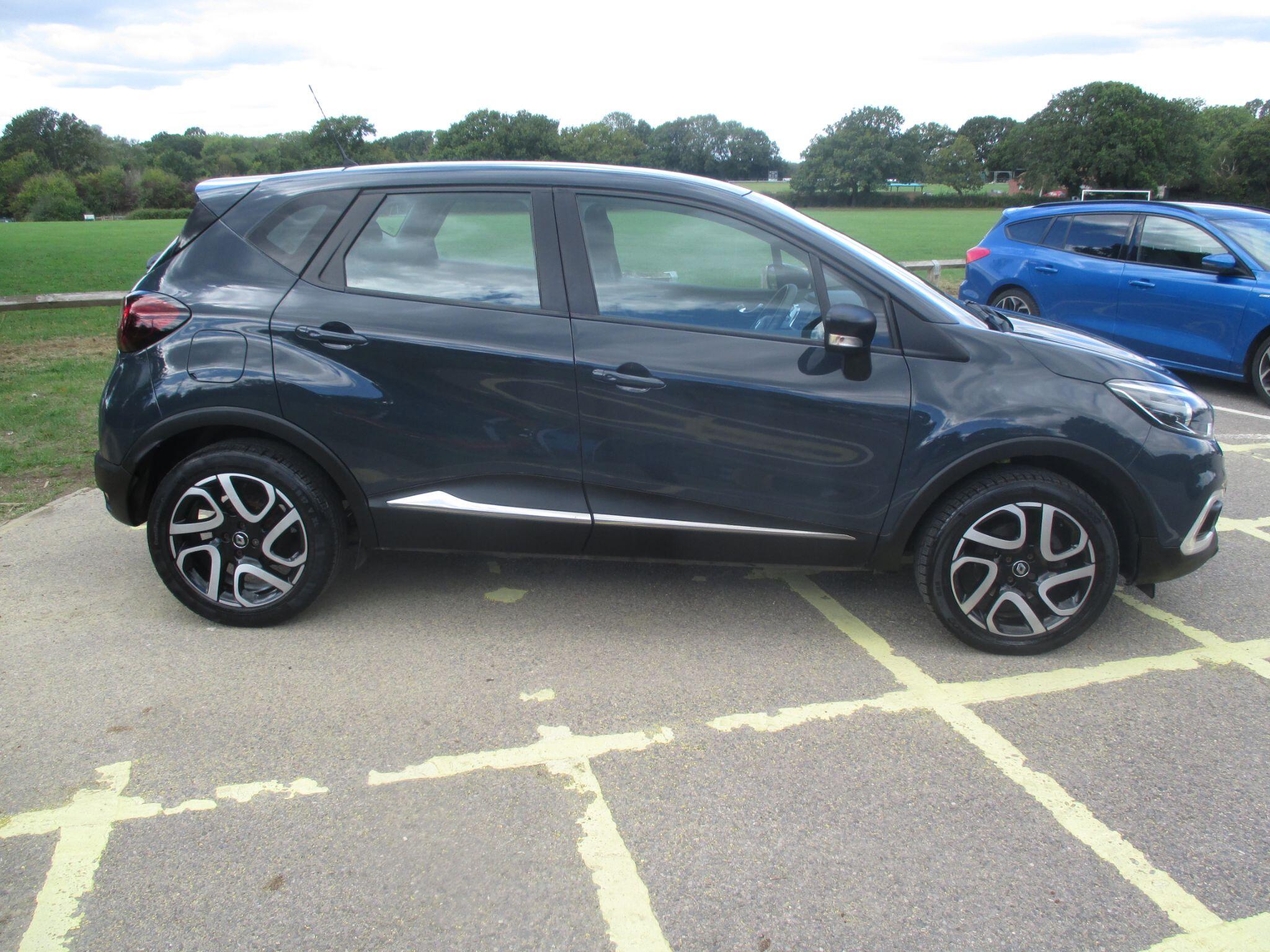 Renault Captur view 8