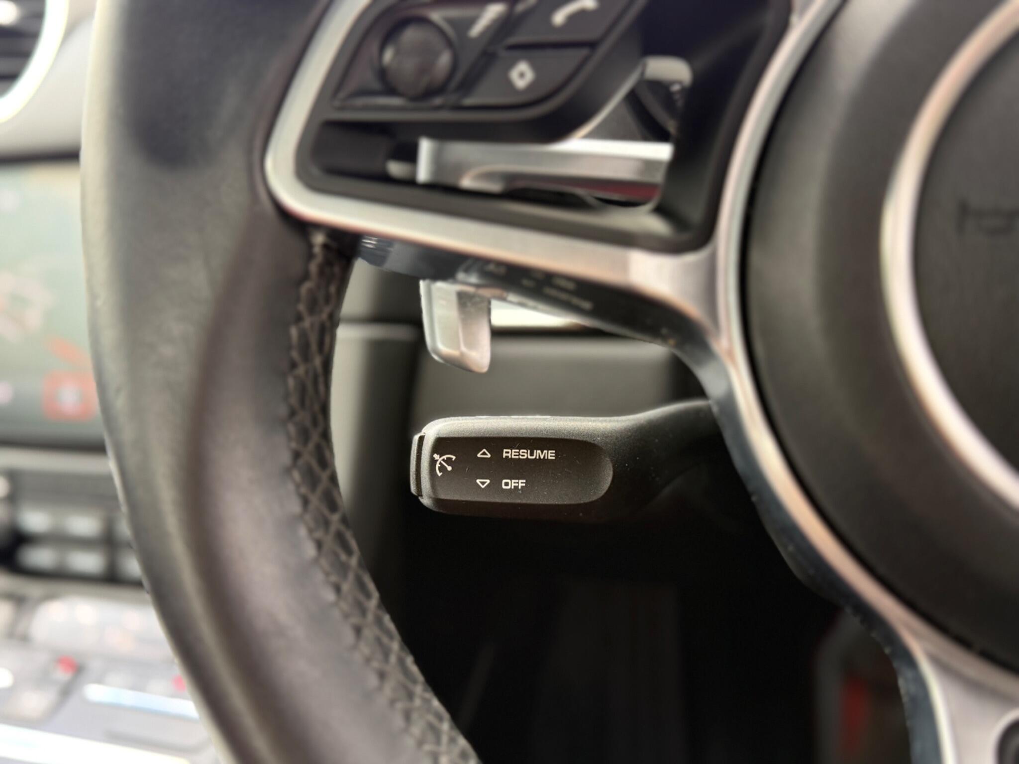 Porsche 718 Cayman view 63