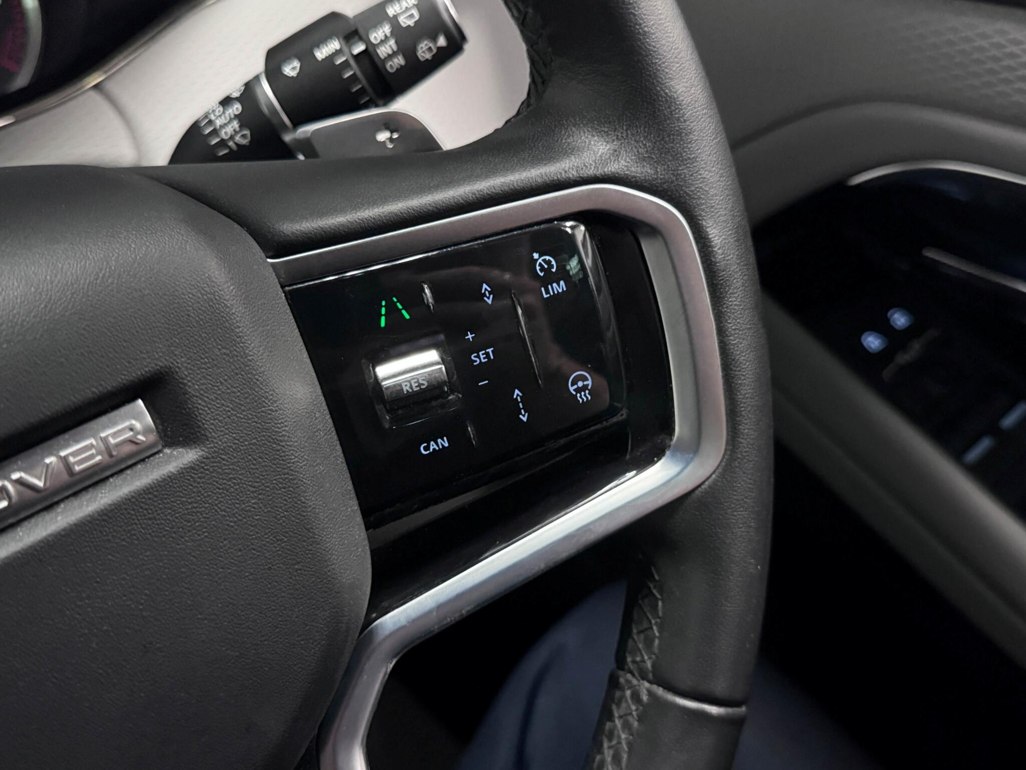 Land Rover Range Rover Evoque view 17