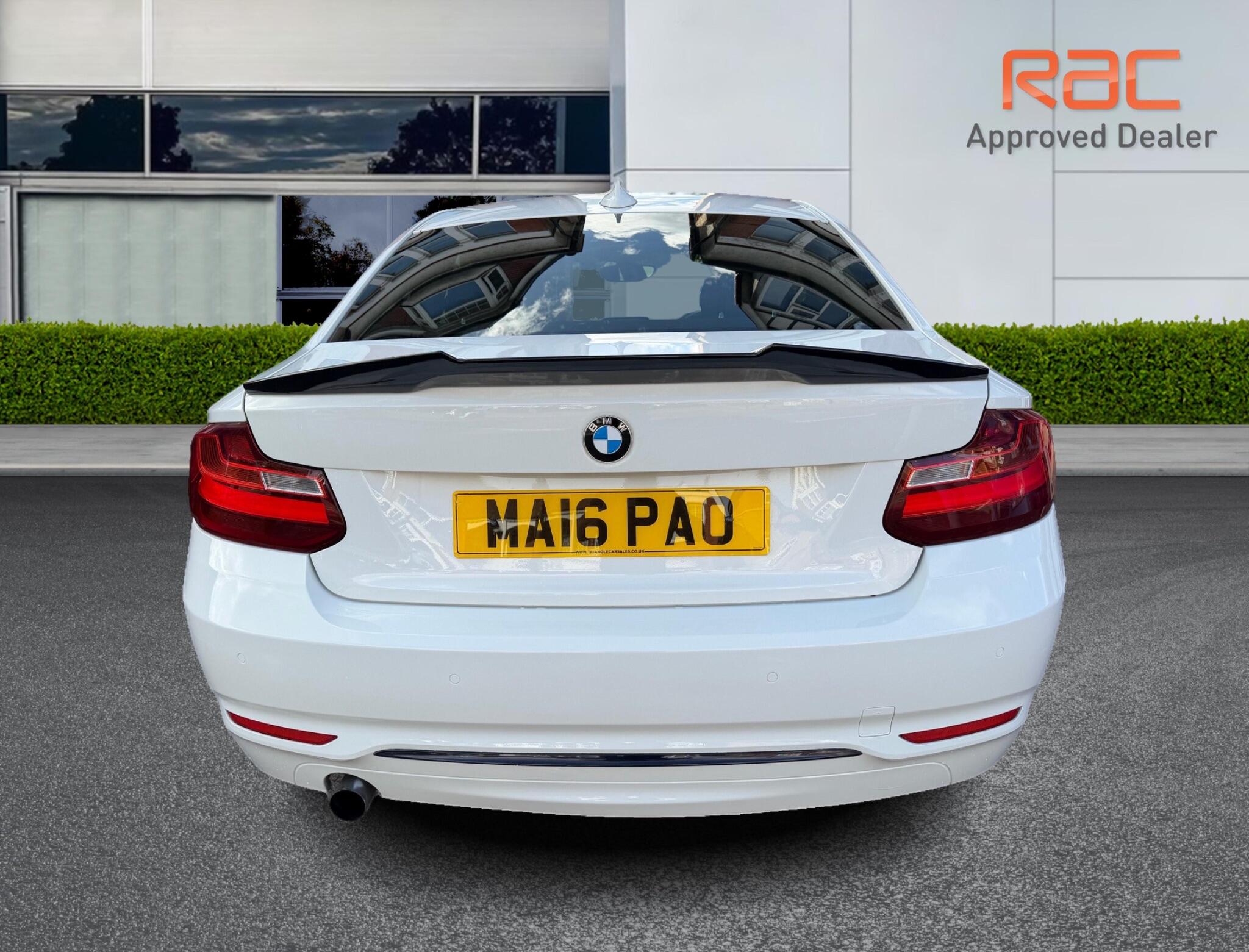 BMW 2 Series view 14