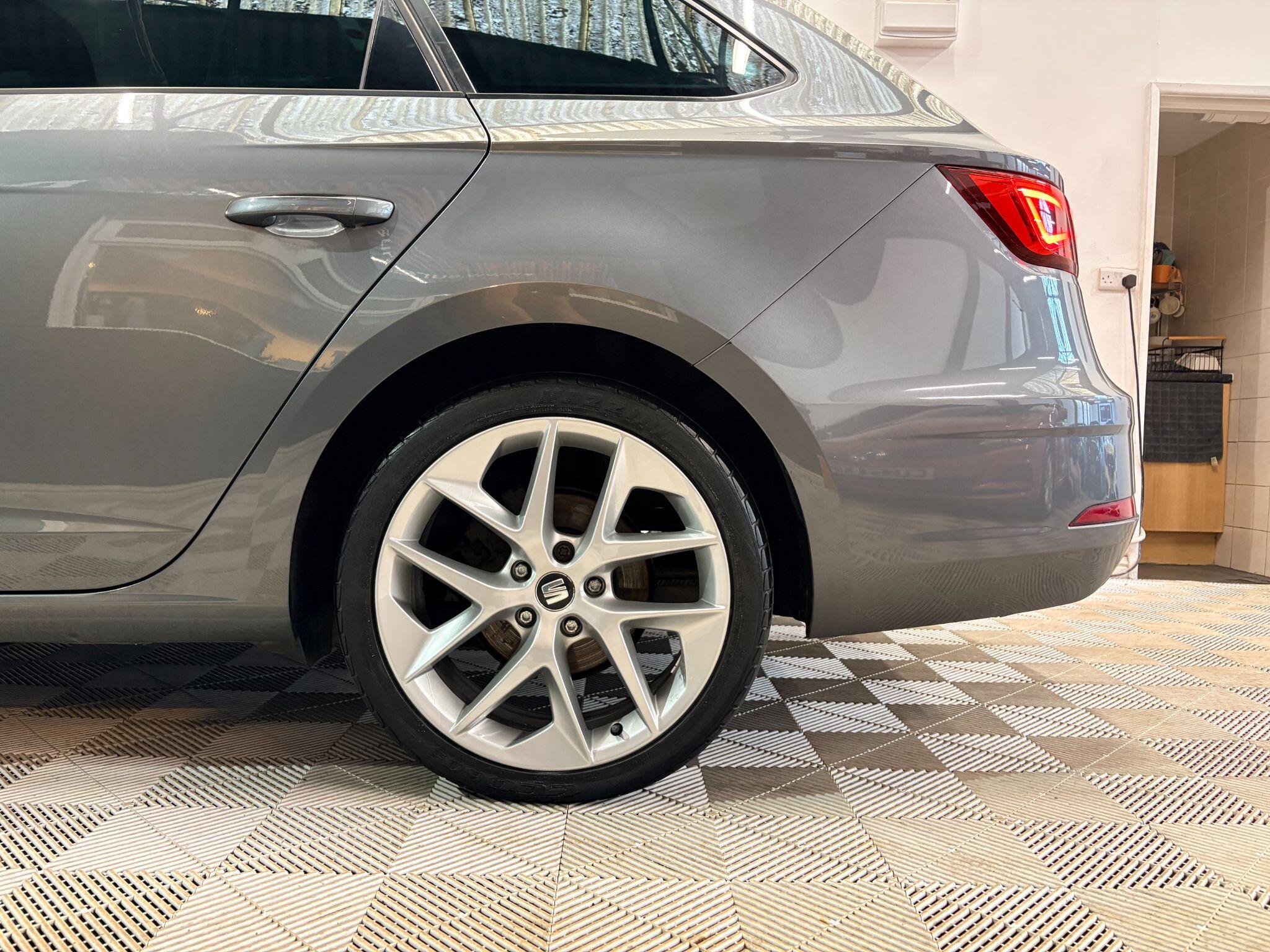 Seat Leon view 6