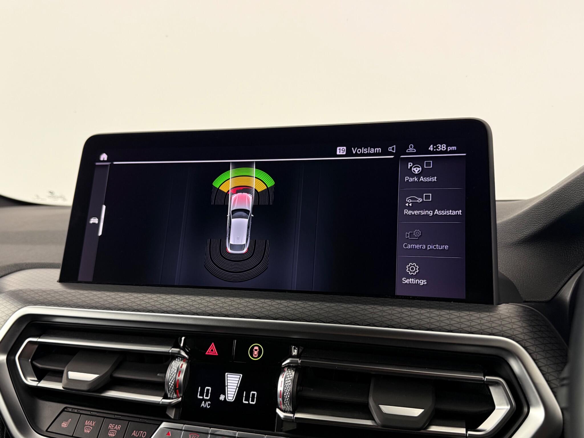 BMW X4 view 26