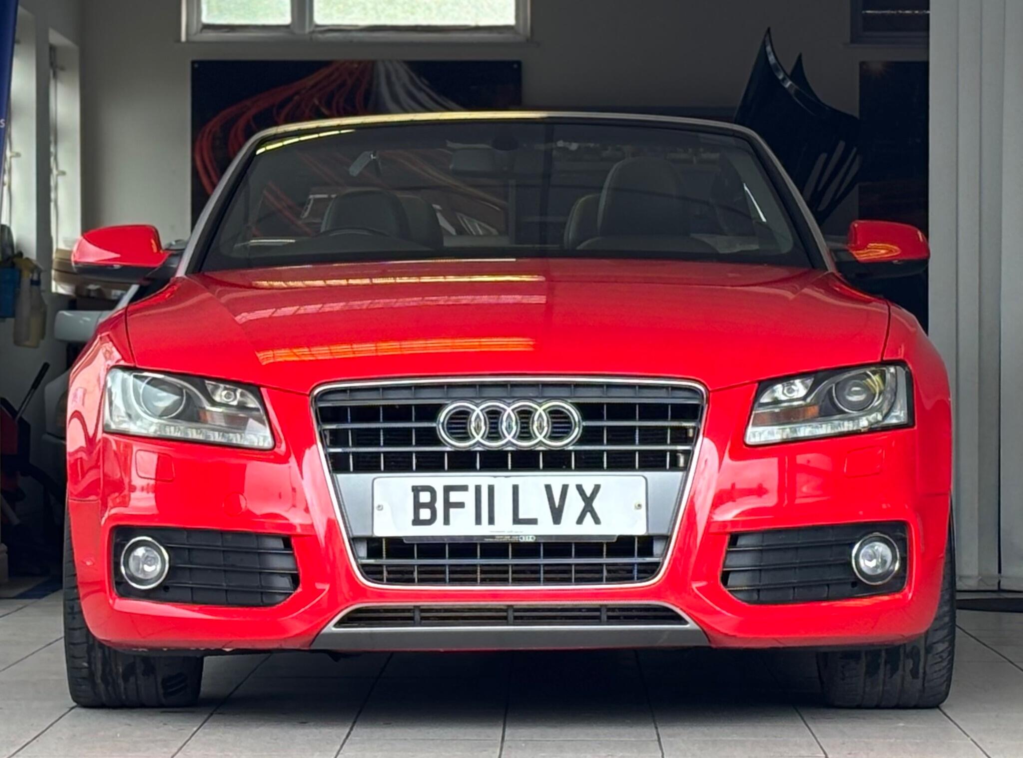 Audi A5 Cabriolet view 2