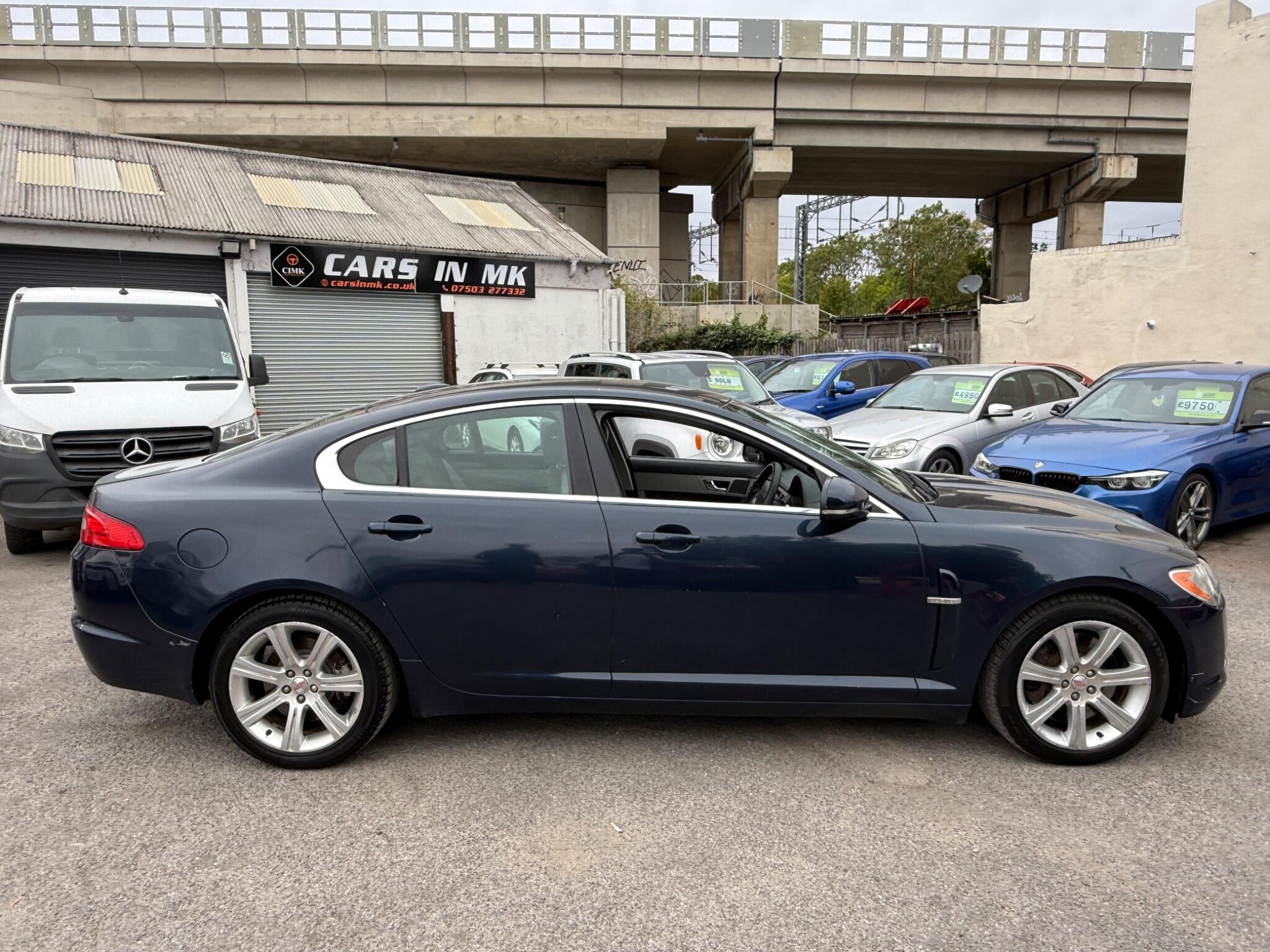 Jaguar XF - Image 19