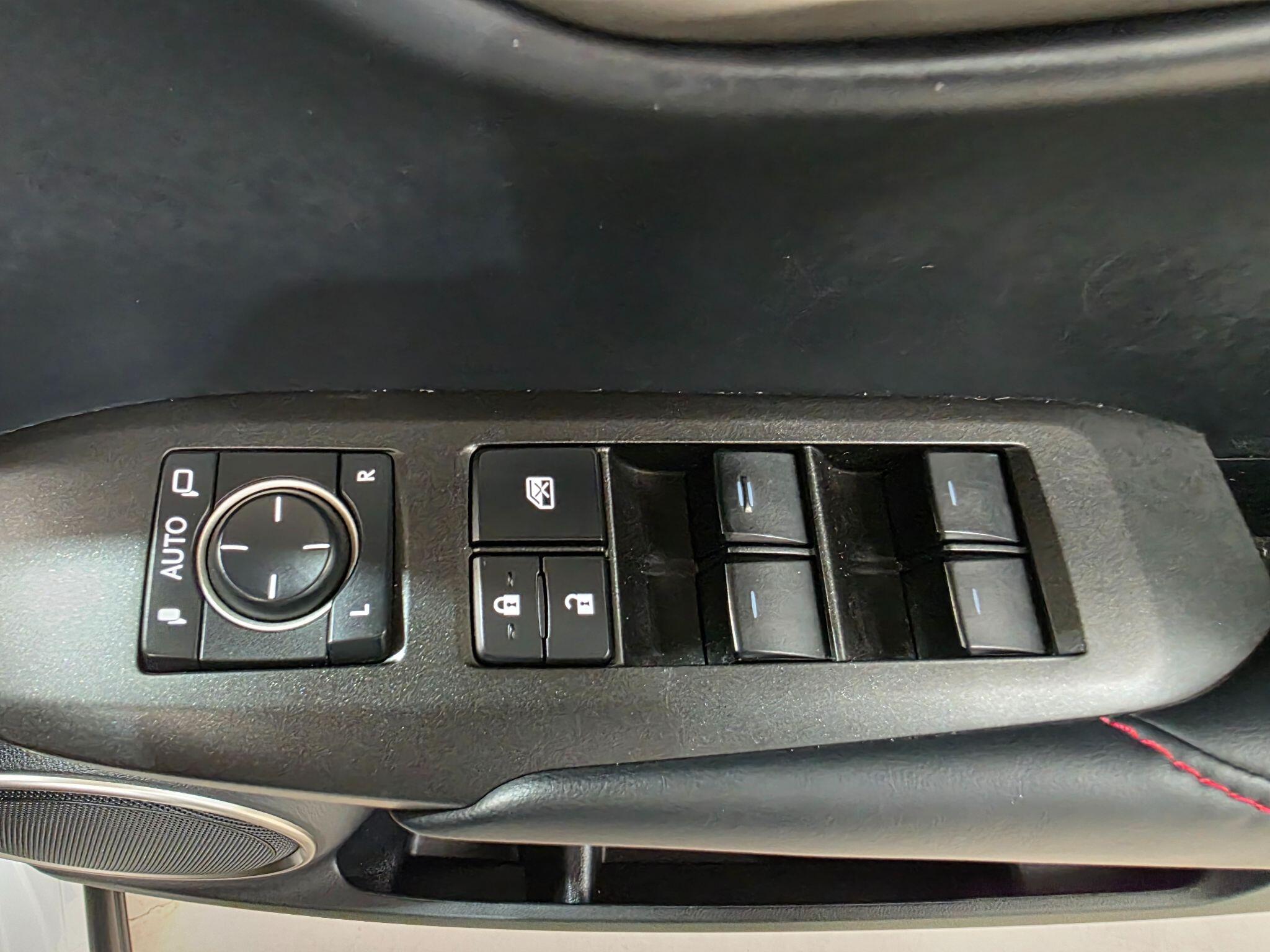 Lexus NX view 17
