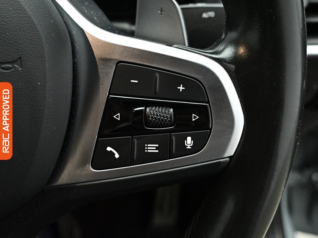BMW 3 Series view 23