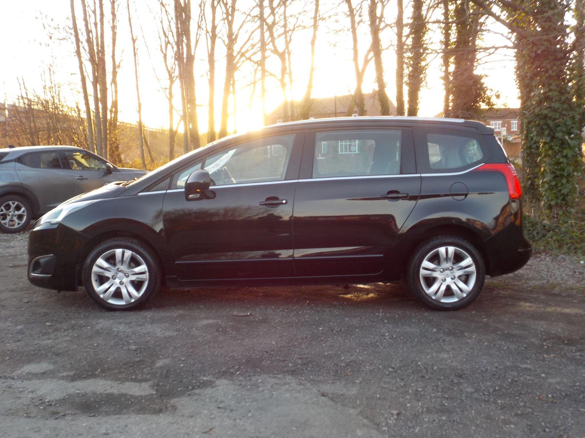 Peugeot 5008 1.6 e-HDi Active EGC Euro 5 (s/s) 5dr