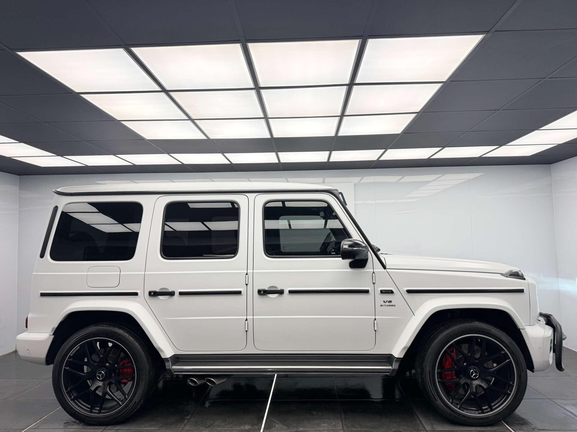 Mercedes-Benz G-Class view 3