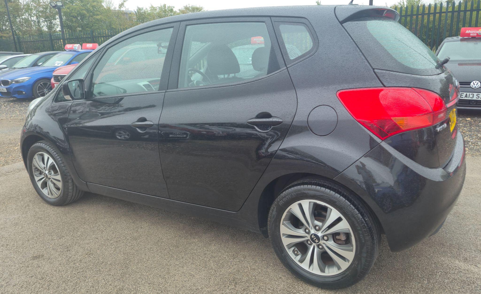 Kia Venga view 7