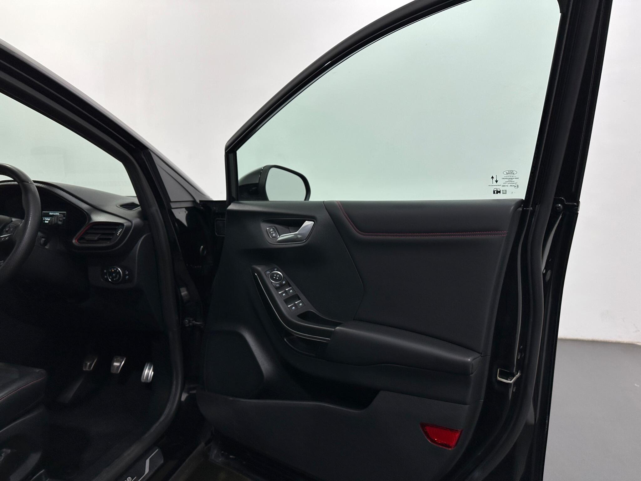 Ford Puma view 31