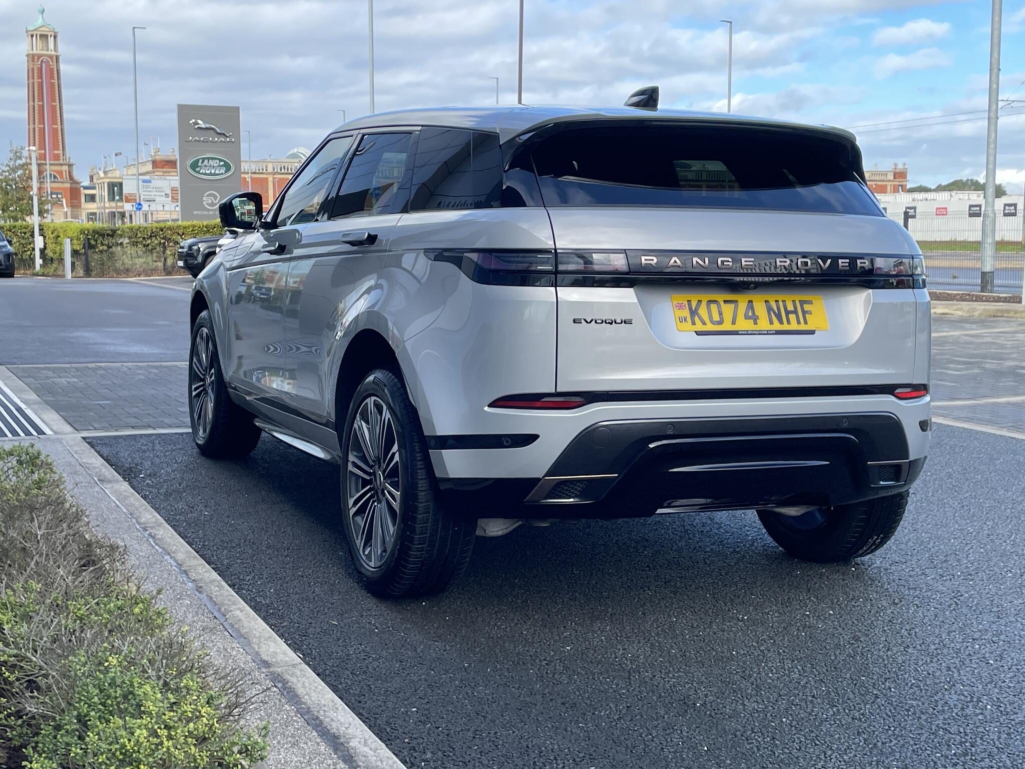 Land Rover Range Rover Evoque view 63