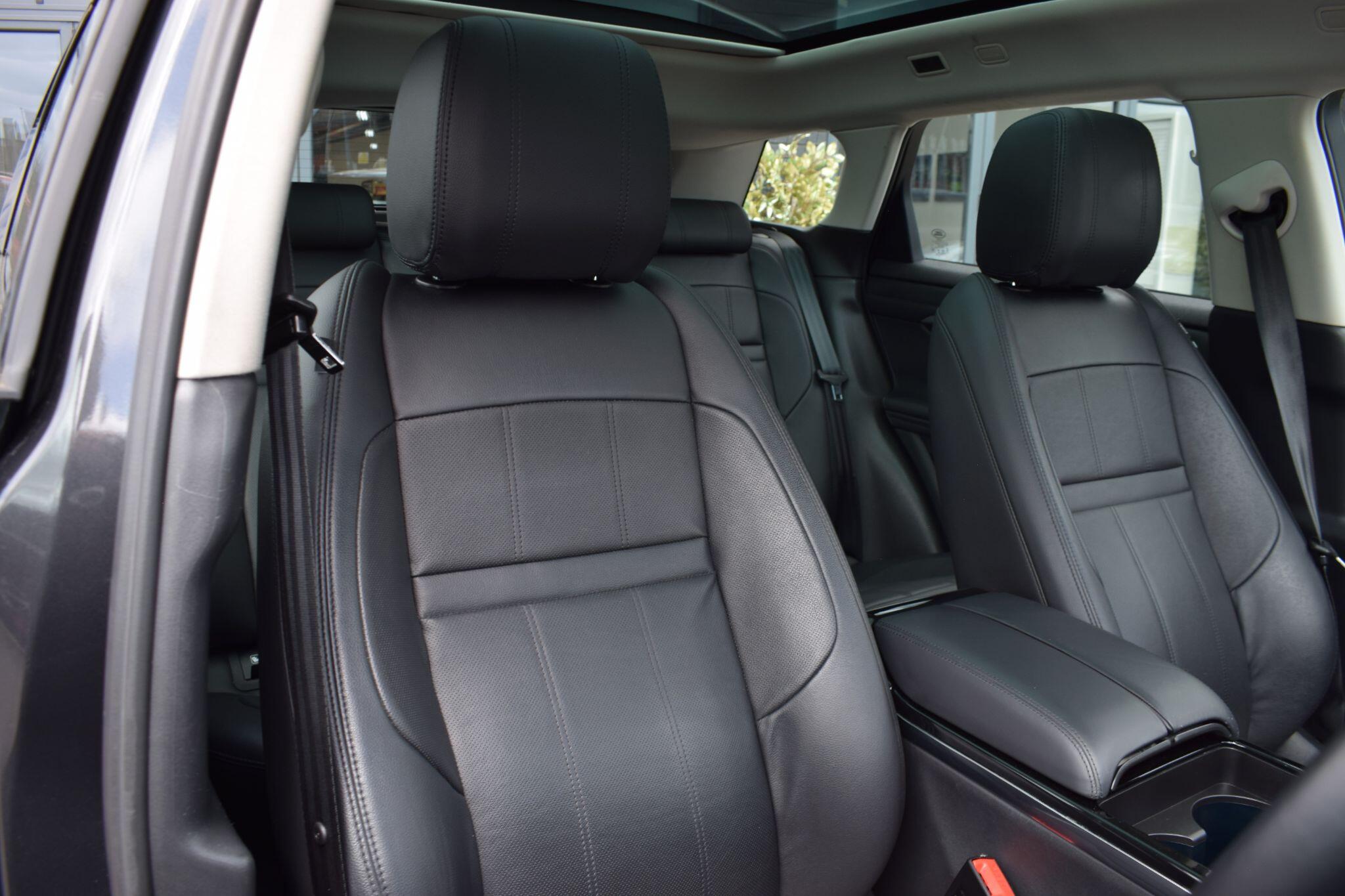 Land Rover Range Rover Evoque view 9