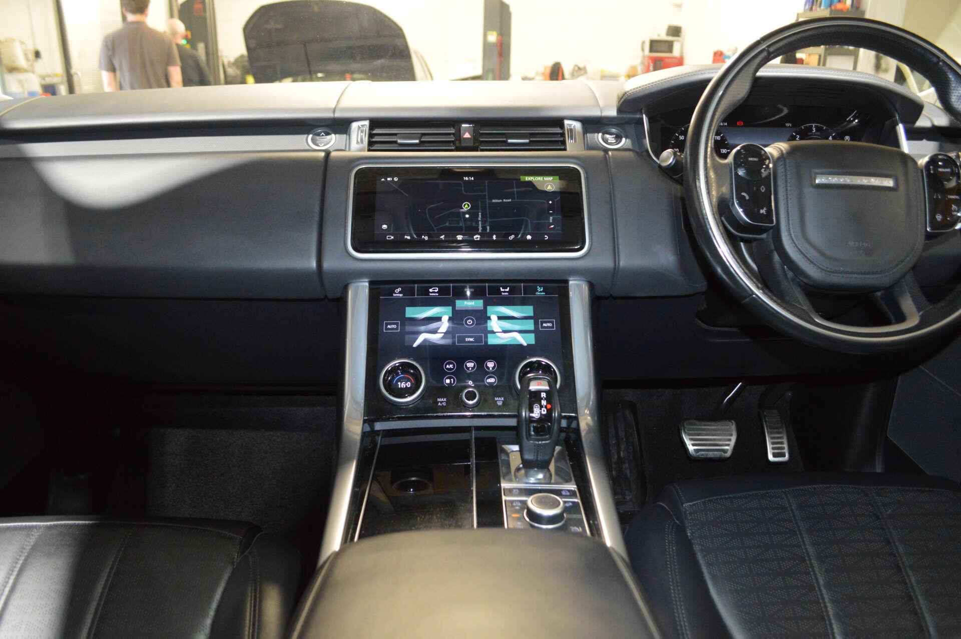 Land Rover Range Rover Sport view 17