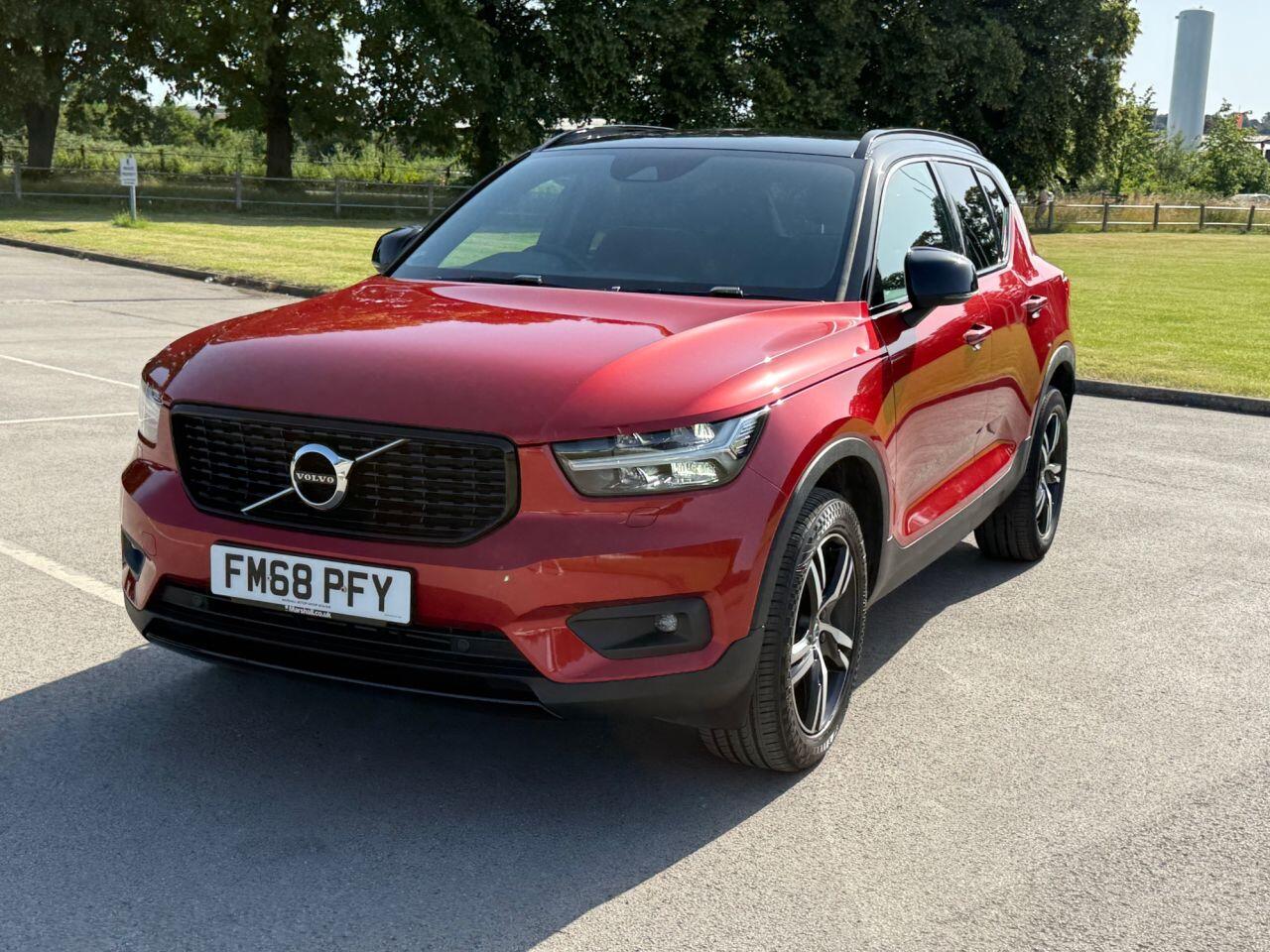 Volvo XC40 view 60