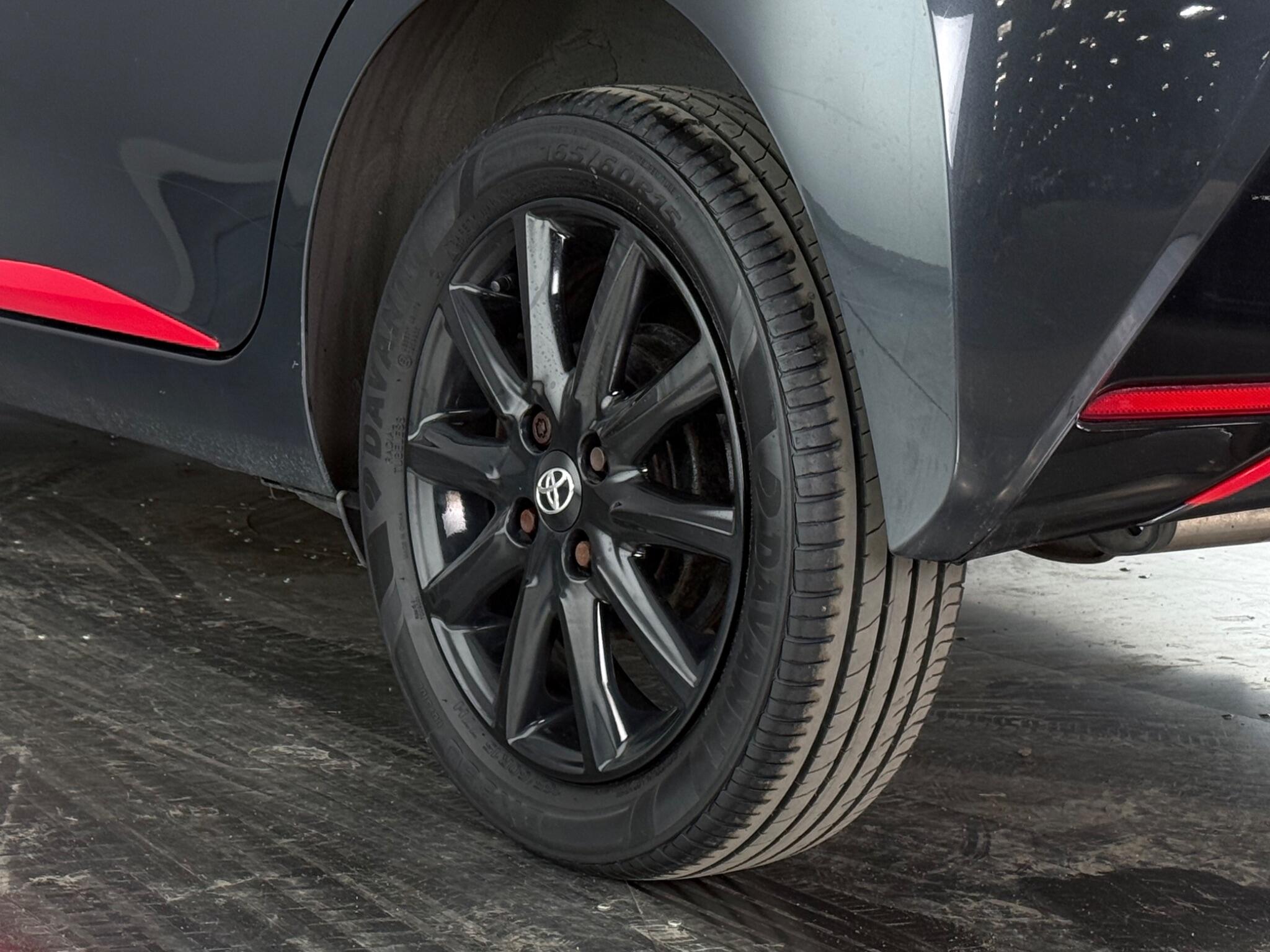 Toyota Aygo view 8