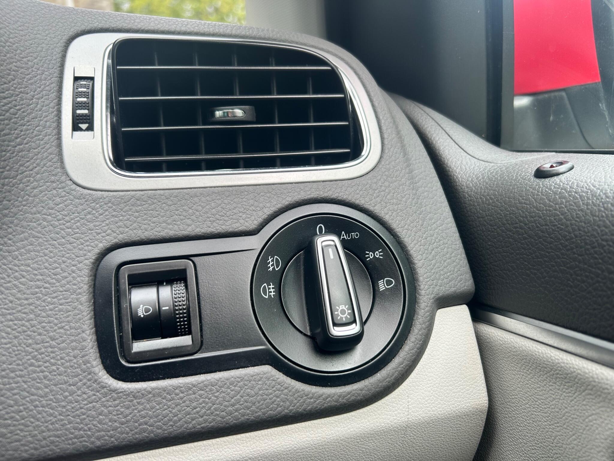 Volkswagen Polo view 33
