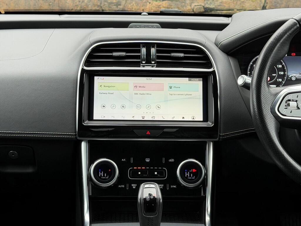 Jaguar XE view 28