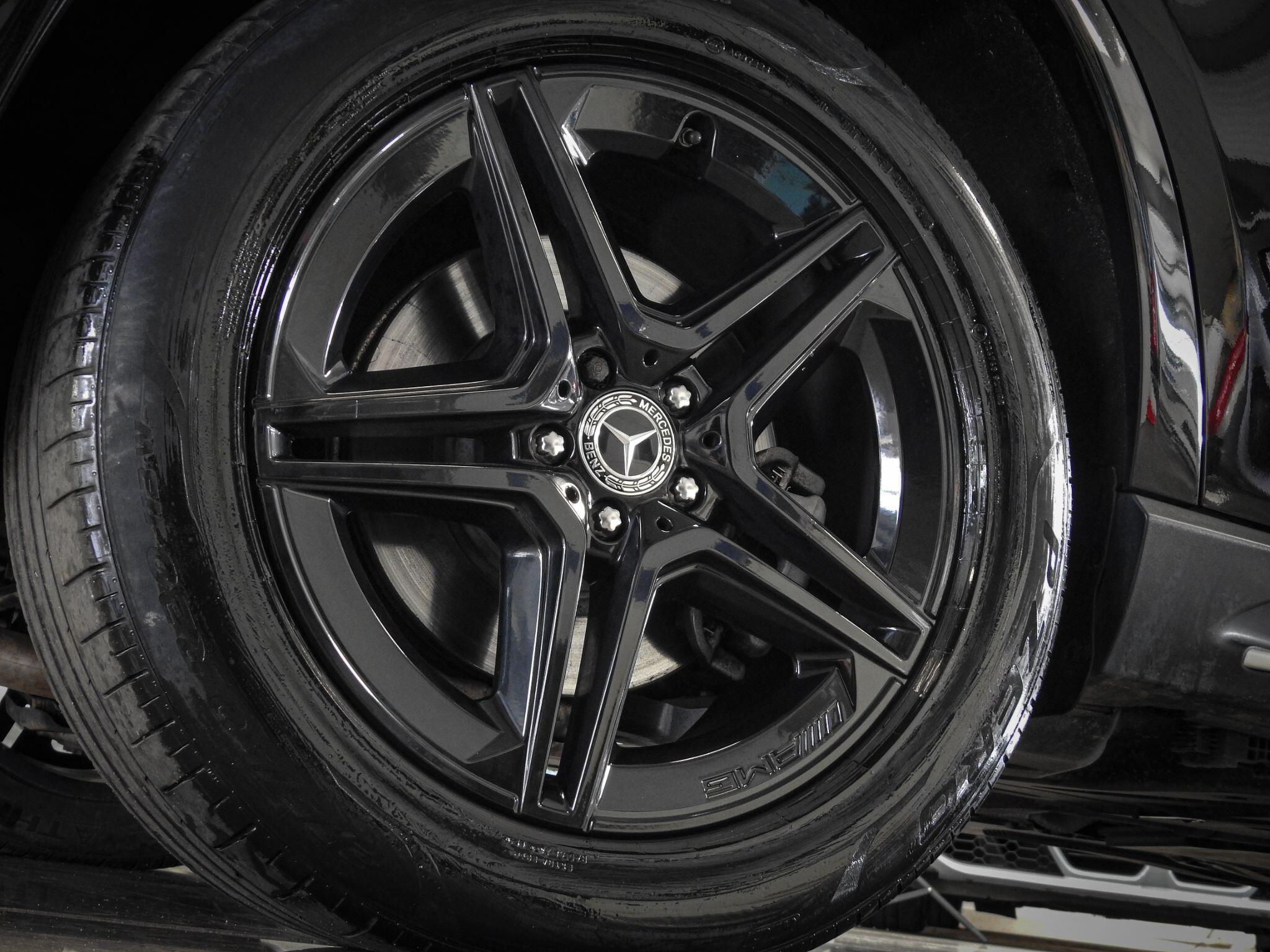 Mercedes-Benz Gle view 23
