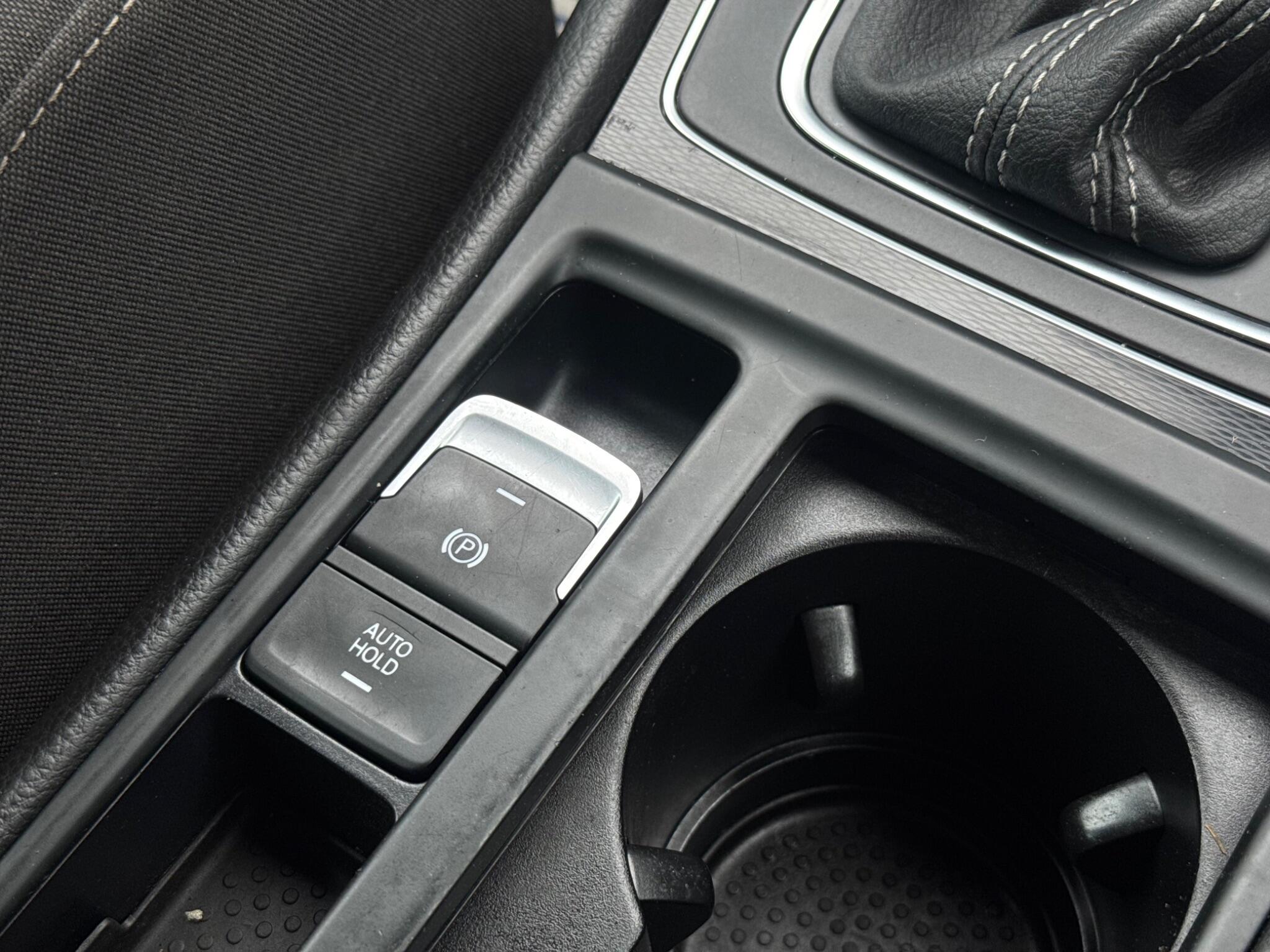 Volkswagen Golf view 46