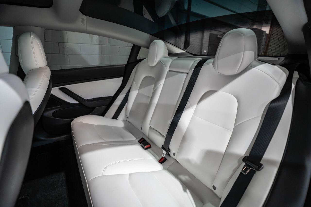 Tesla Model 3 view 20