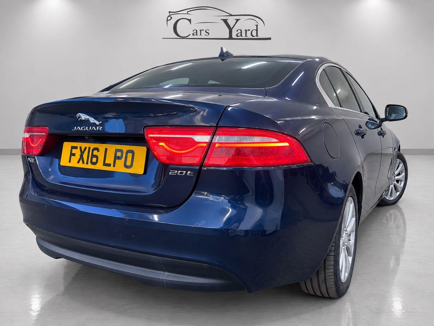 Jaguar Xe view 13