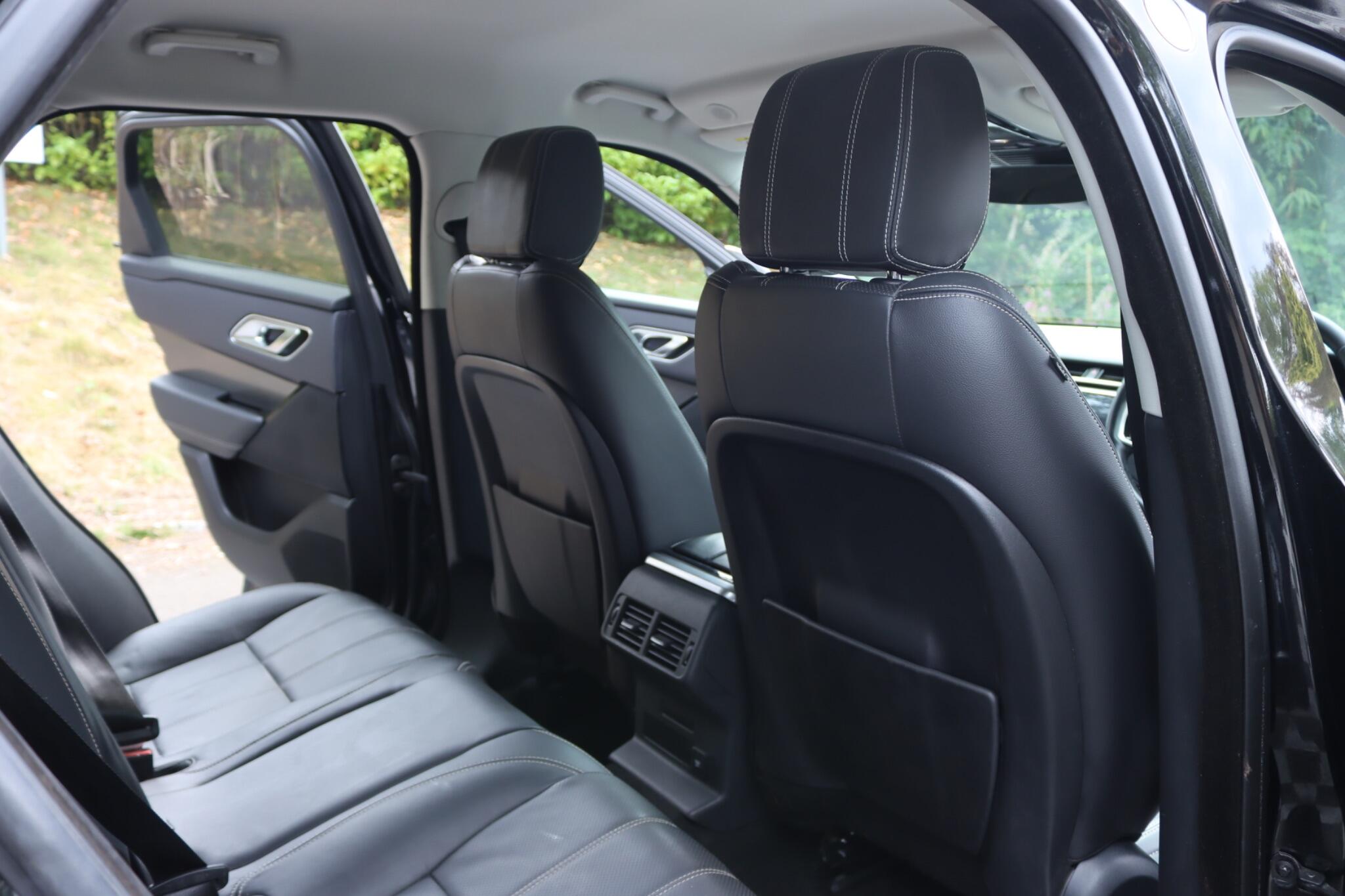 Land Rover Range Rover Velar view 4