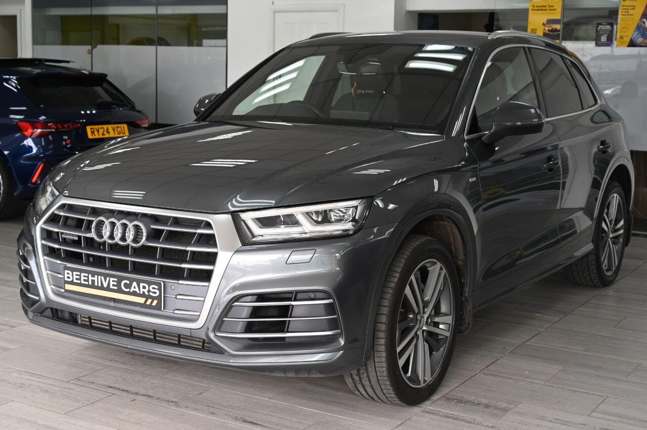 Audi Q5 view 5