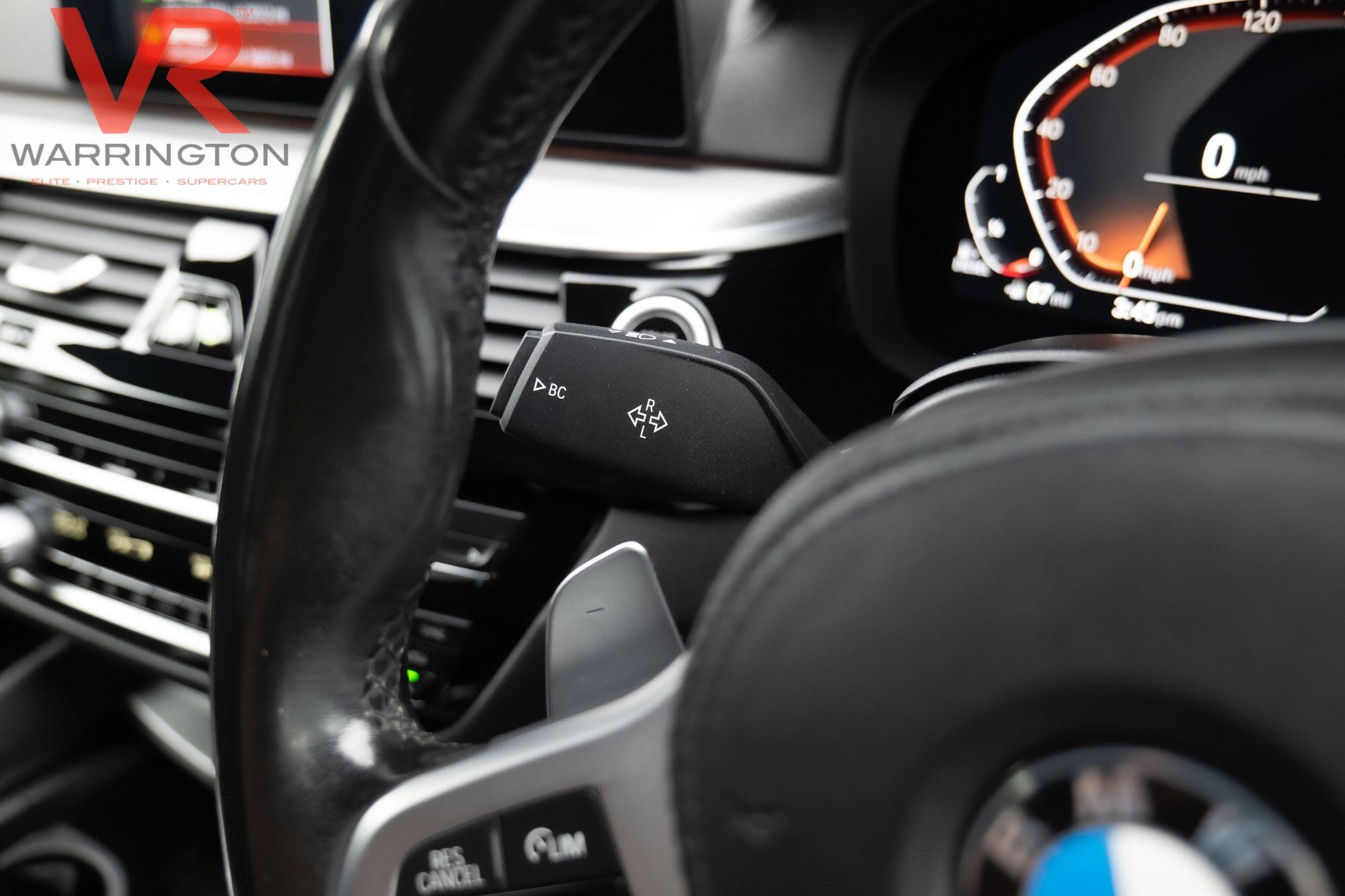 BMW 5 Series view 10