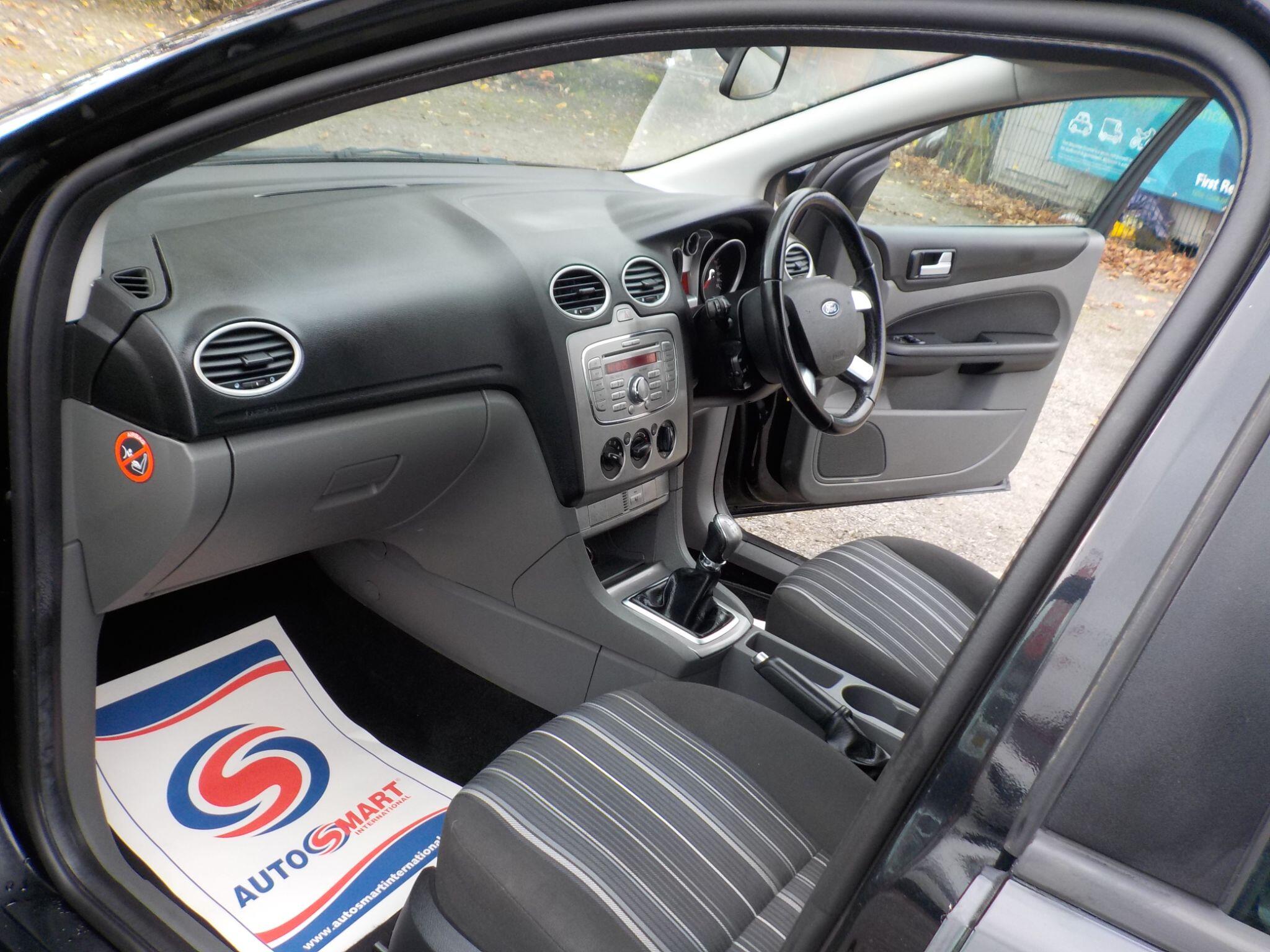 Ford Focus 1.8 Style 5dr