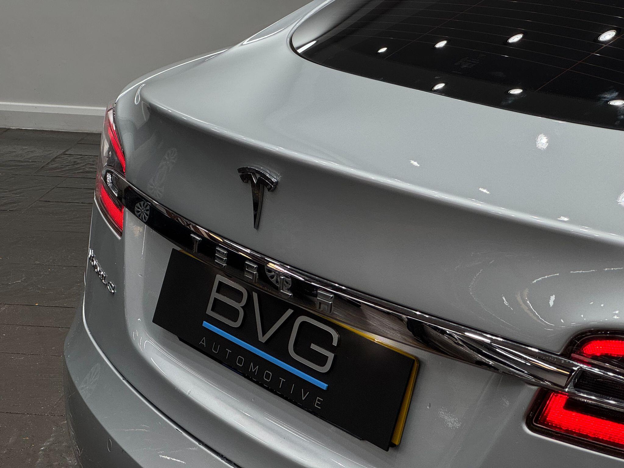 Tesla Model S view 23
