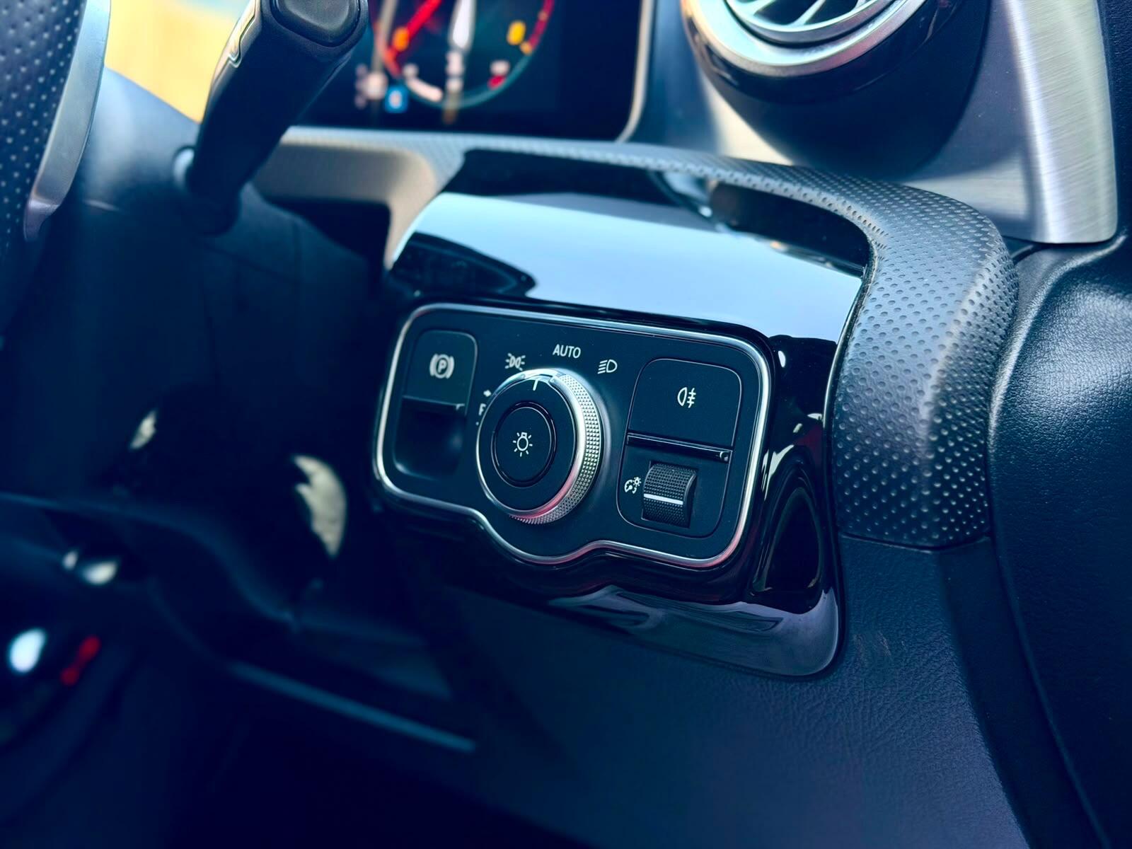 Mercedes-Benz Cla view 27