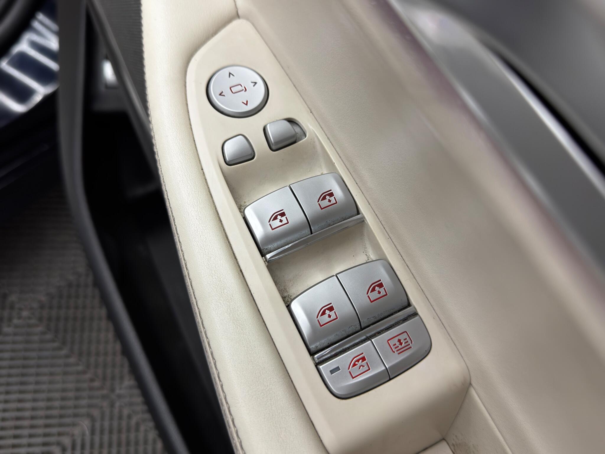 BMW 7 Series view 51