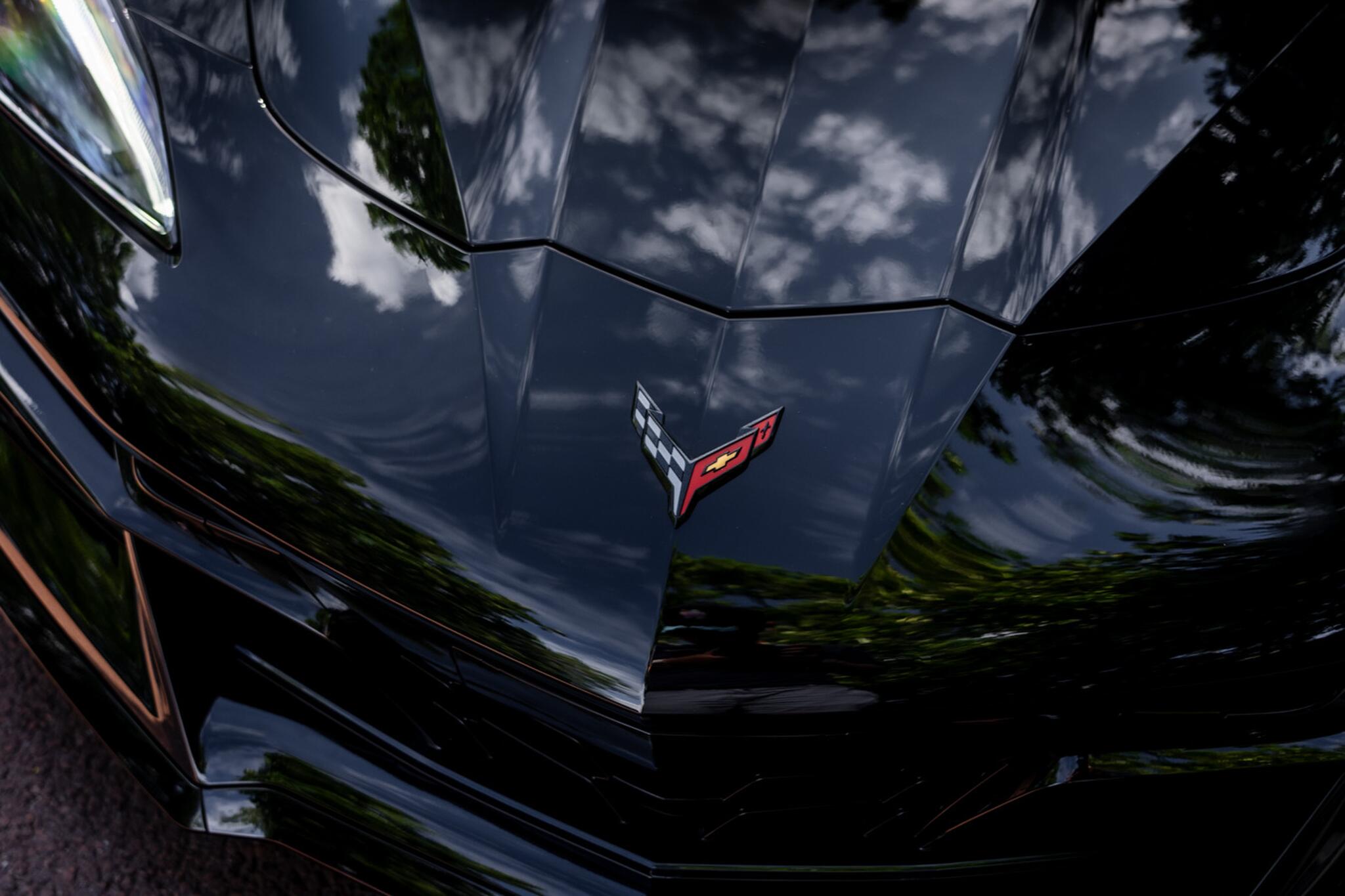 Chevrolet Corvette view 12