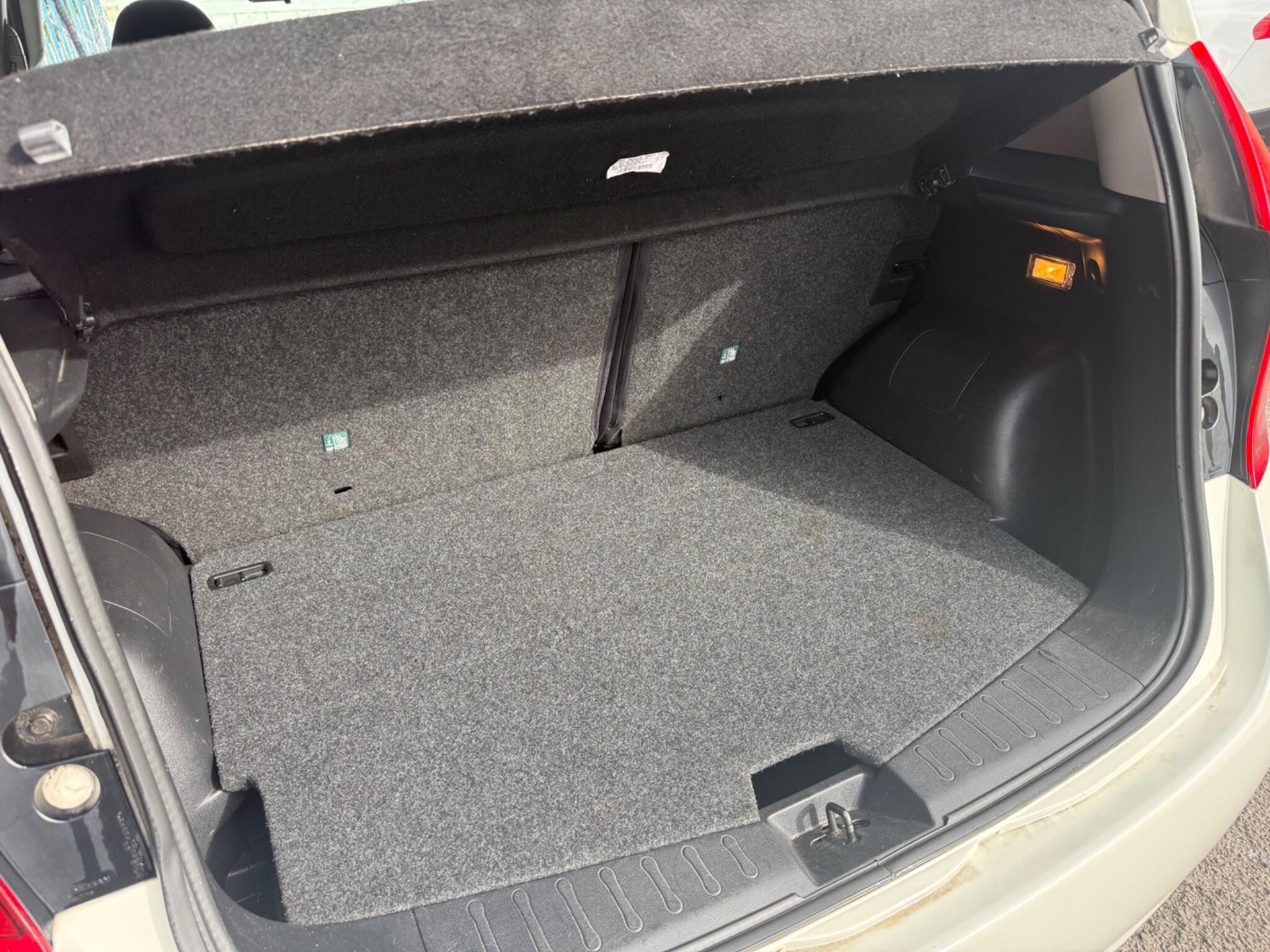 Nissan Note view 7