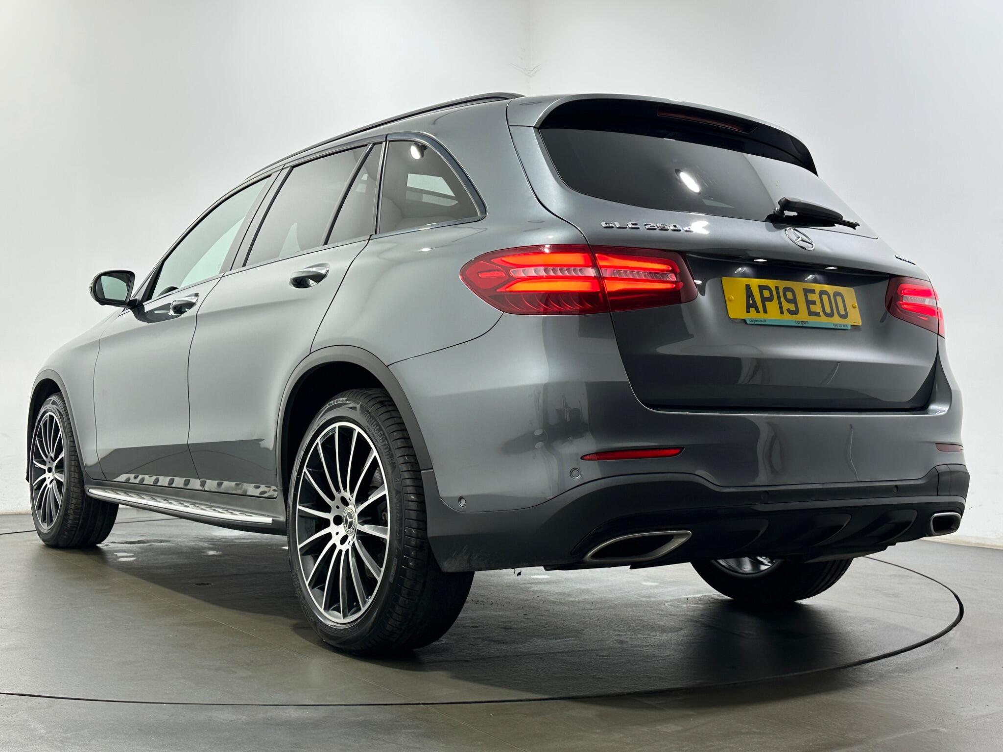 Mercedes-Benz GLC view 49