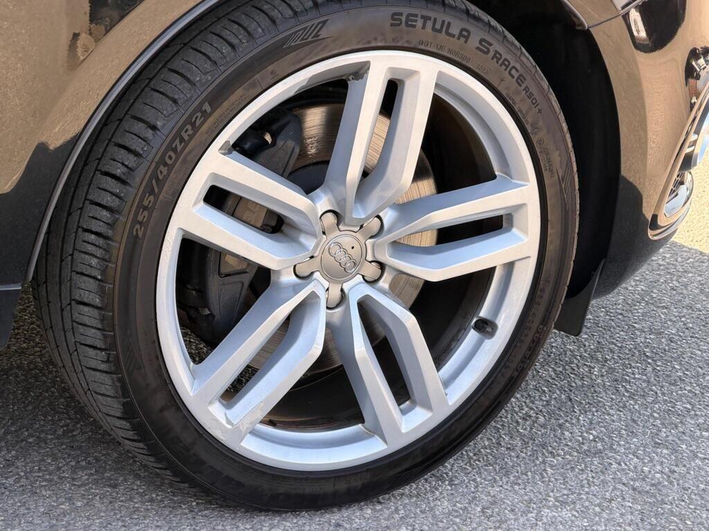 Audi SQ5 view 51