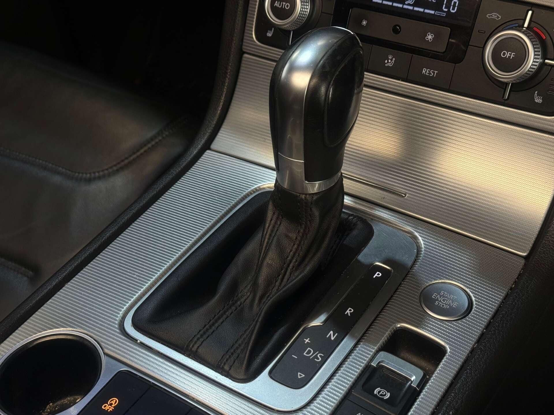 Volkswagen Touareg view 37