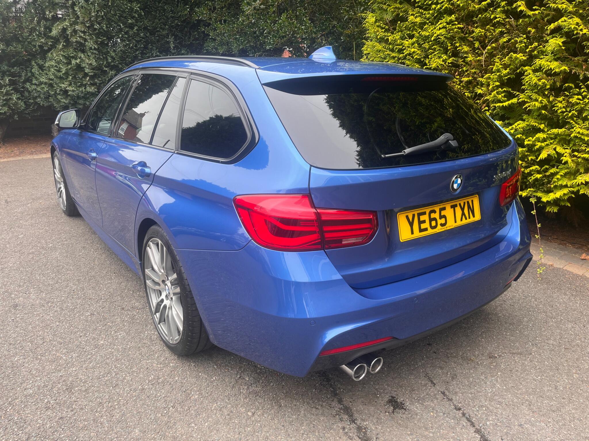 BMW 3 Series view 12