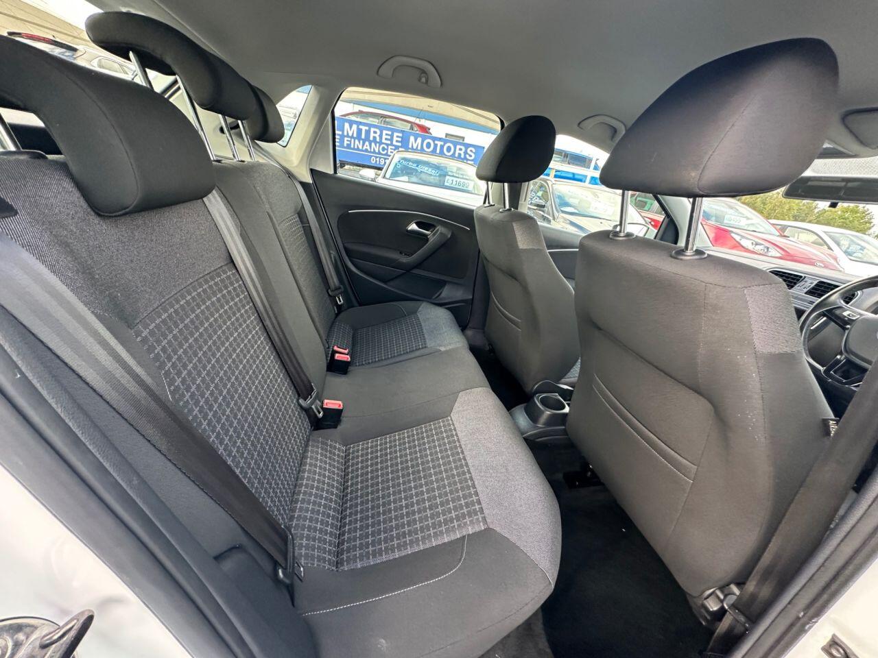 Volkswagen Polo view 30