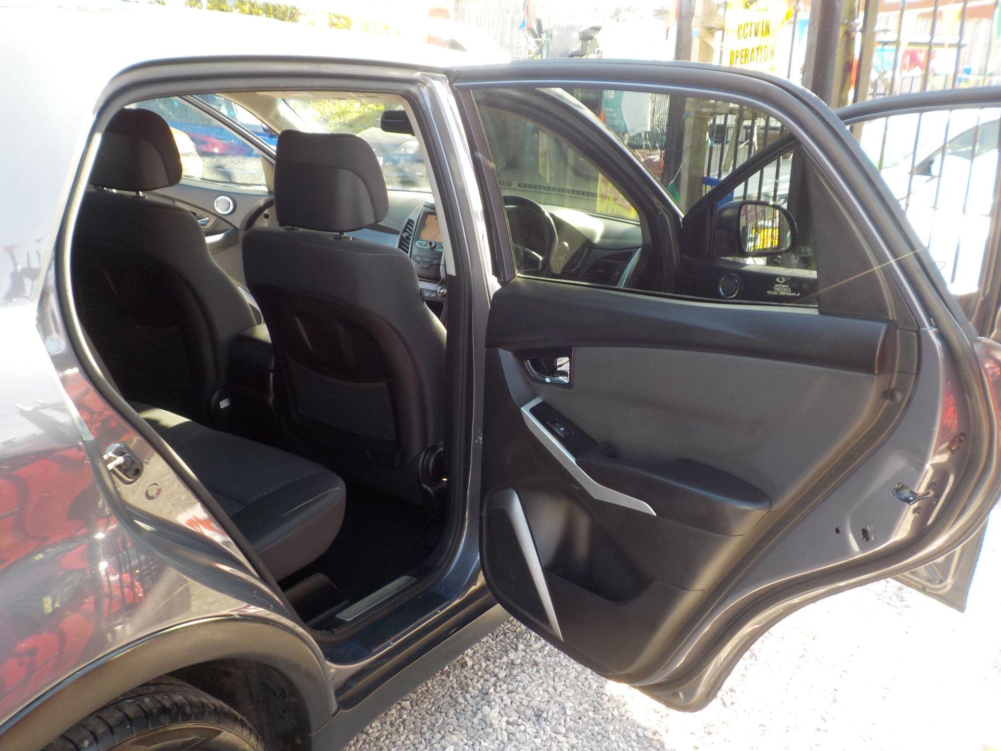 SsangYong Korando 2.2D LE Auto Euro 6 5dr