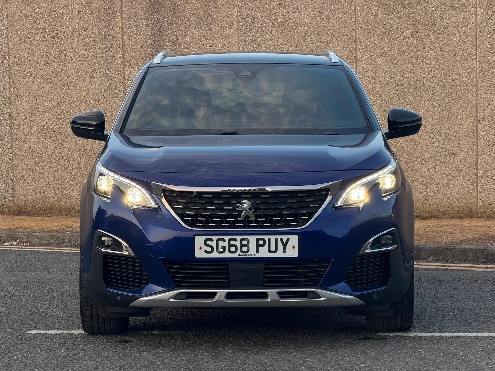 Peugeot 3008 view 4