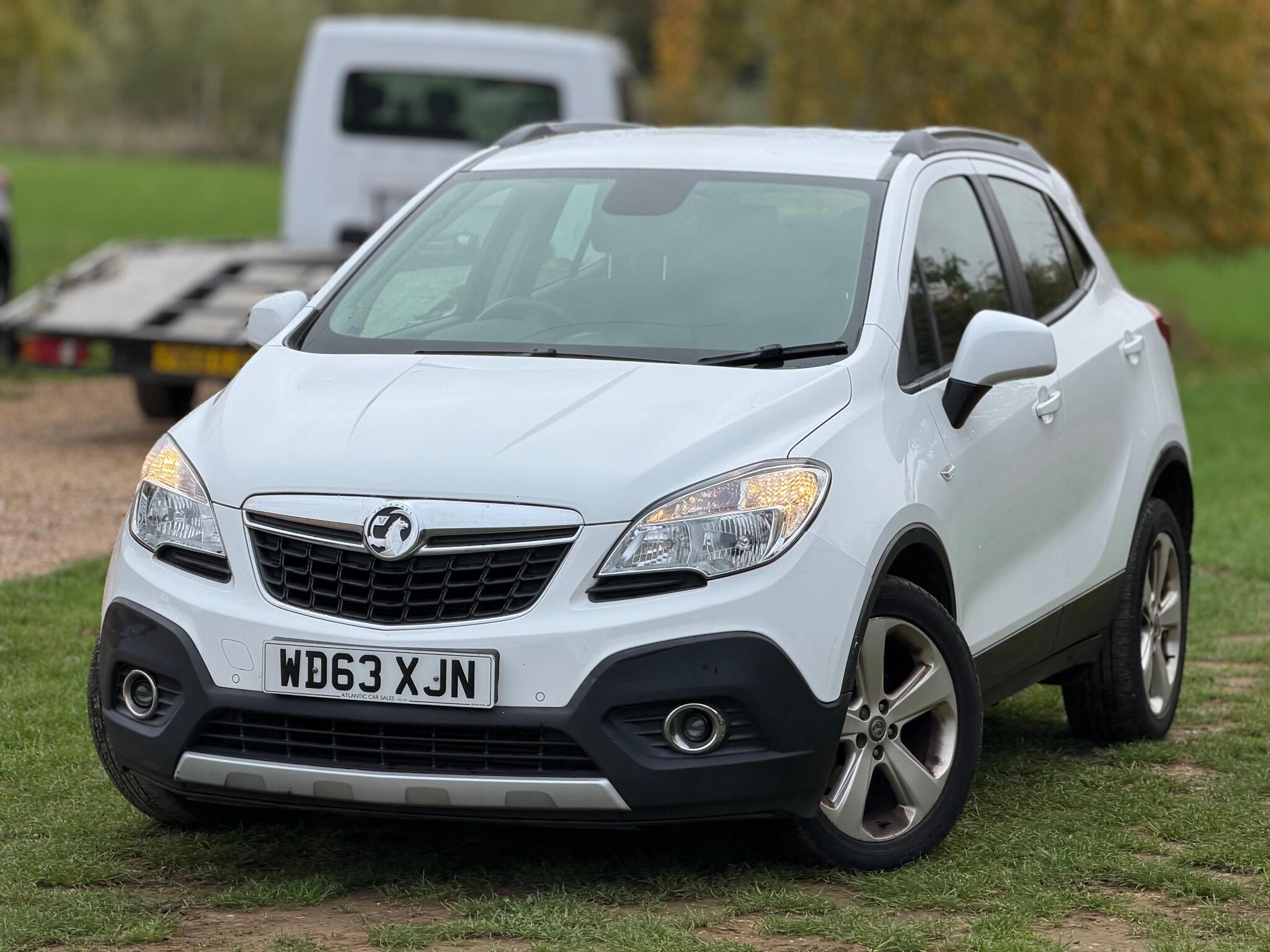 2014 Vauxhall Mokka 1.7 CDTi Exclusiv 4WD Euro 5 (s/s) 5dr image 3